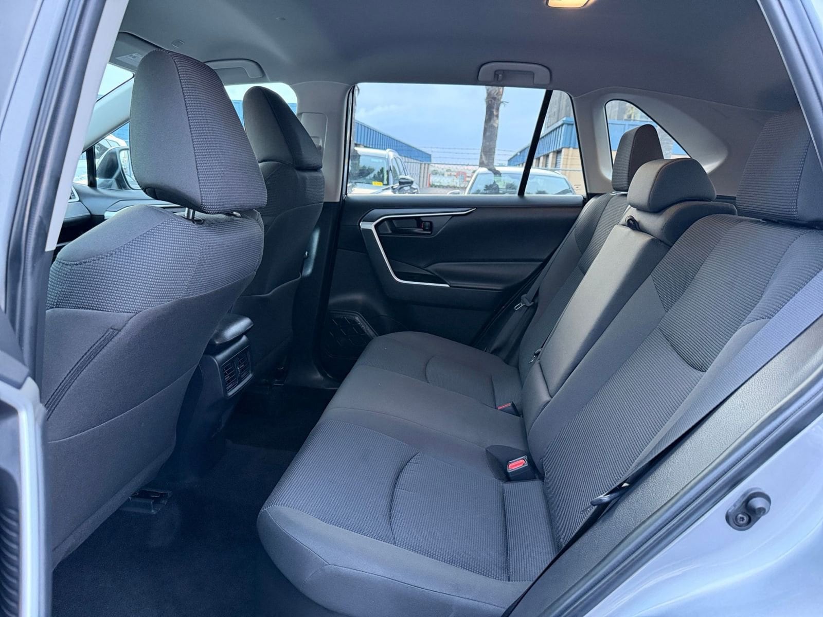 Thumbnail: 2025 Toyota RAV4 - 24