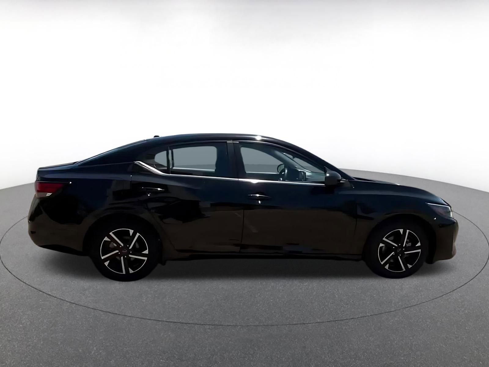 Thumbnail: 2025 Nissan Sentra - 16