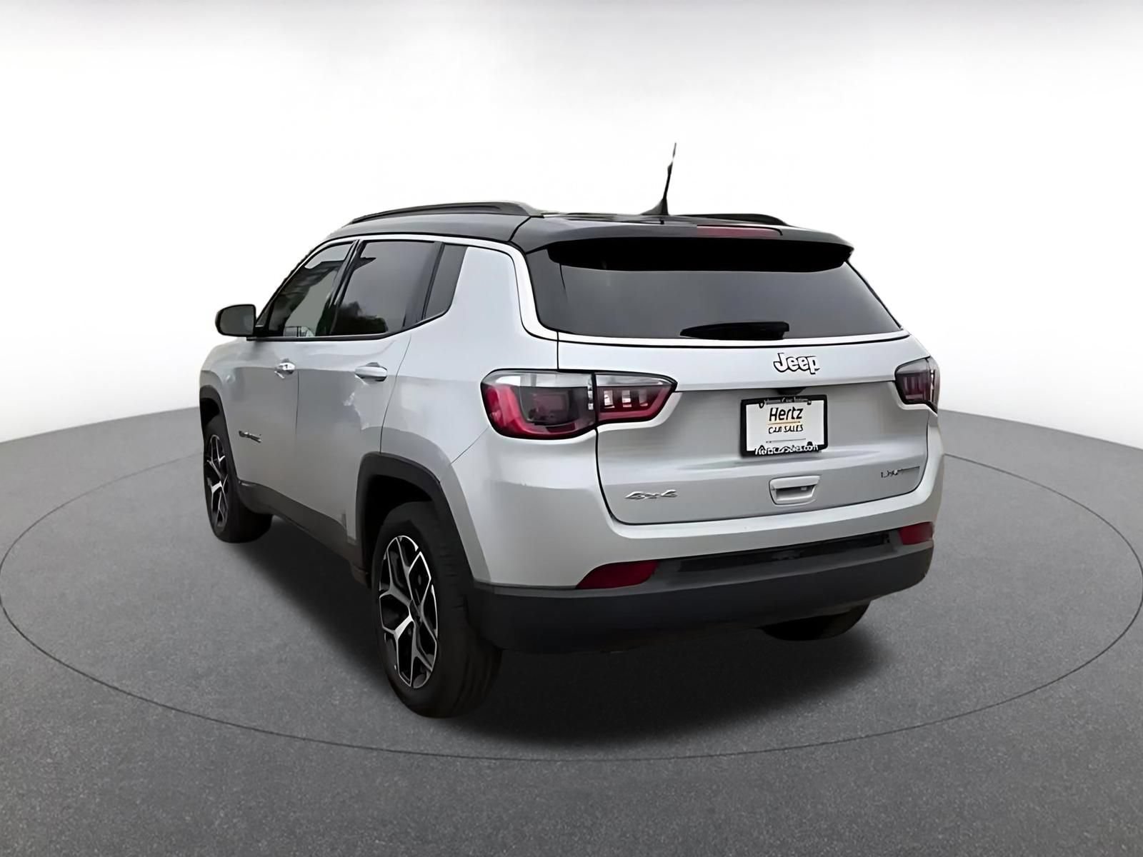 Thumbnail: 2025 Jeep Compass - 10