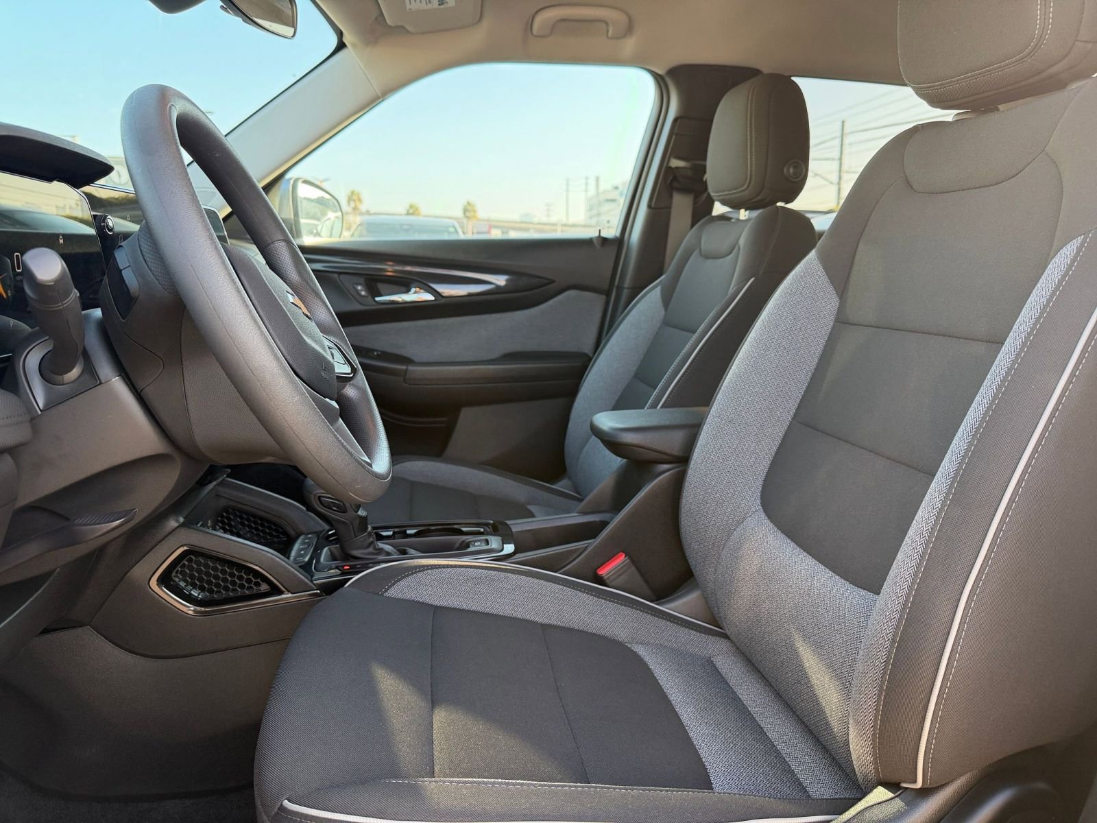 Thumbnail: 2025 Chevrolet TrailBlazer - 24