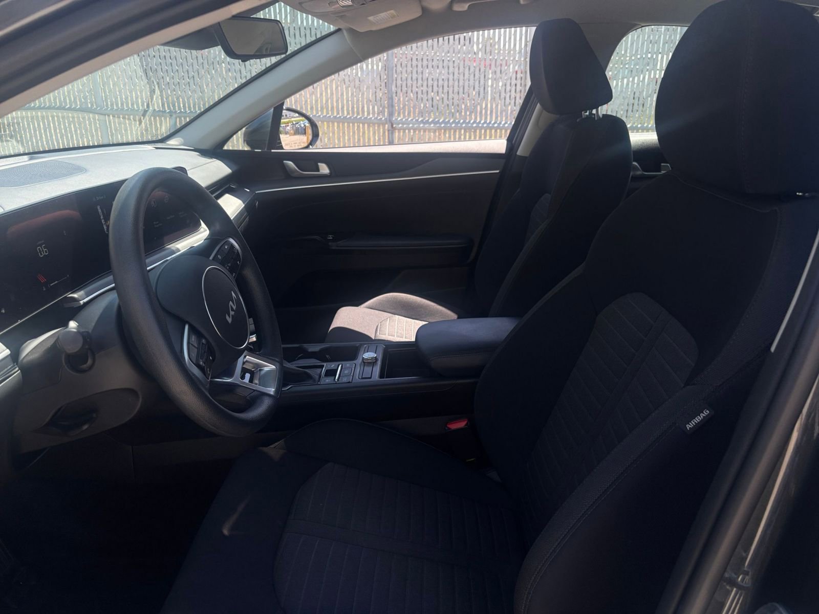 Thumbnail: 2025 Kia K5 - 25