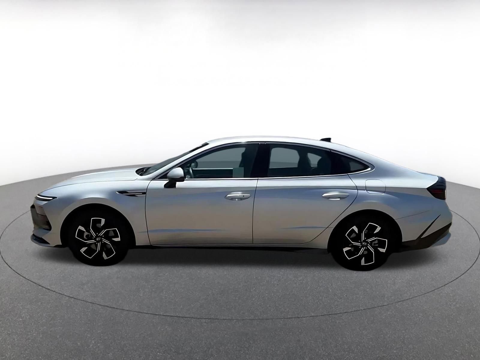 Thumbnail: 2025 Hyundai Sonata - 12