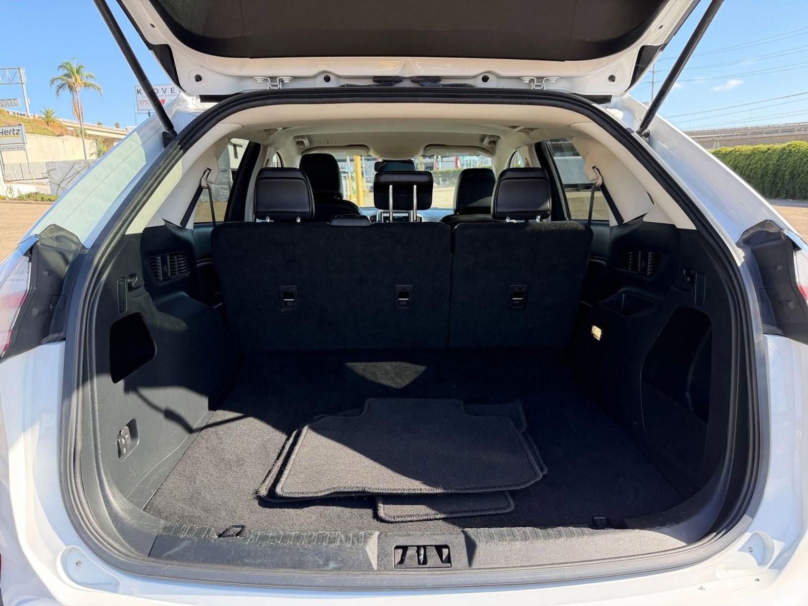 Thumbnail: 2023 Ford Edge - 31