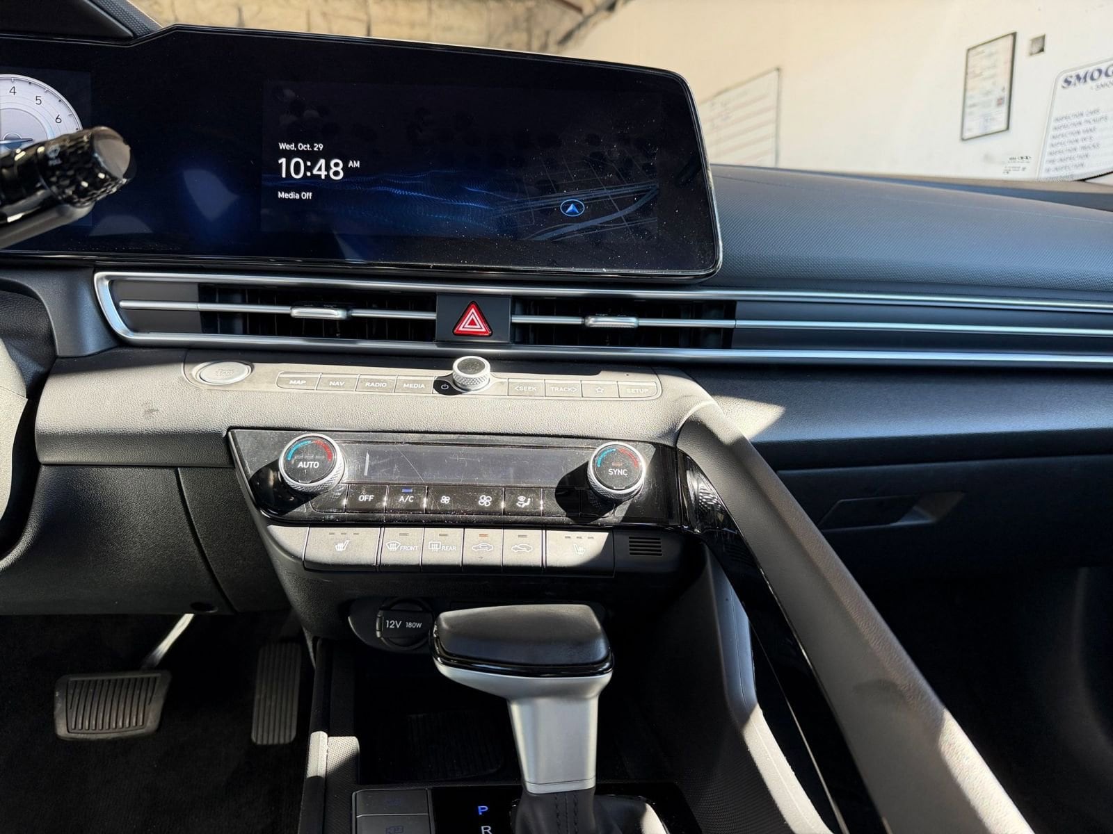 Thumbnail: 2025 Hyundai Elantra - 18