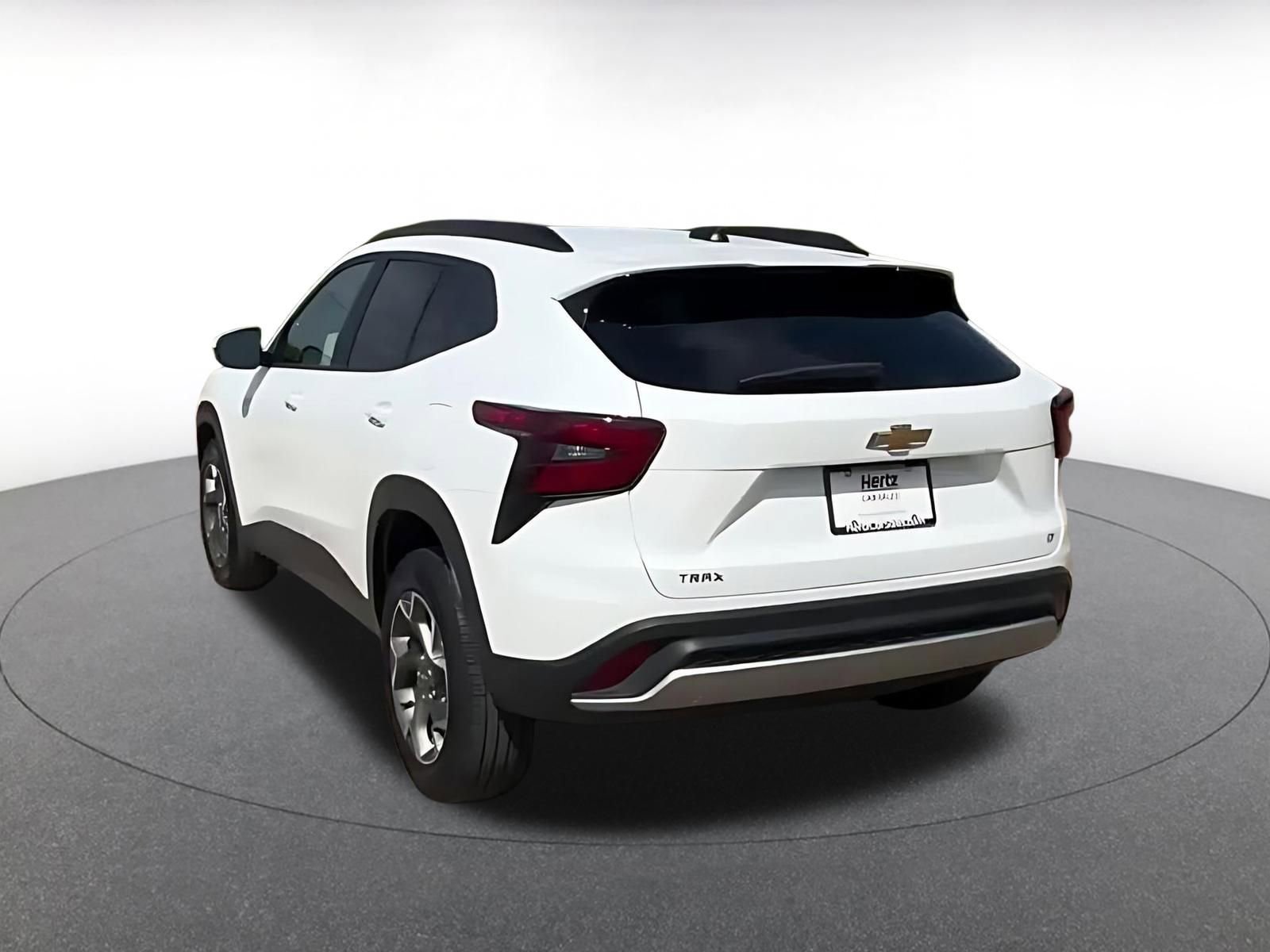 Thumbnail: 2025 Chevrolet Trax - 4