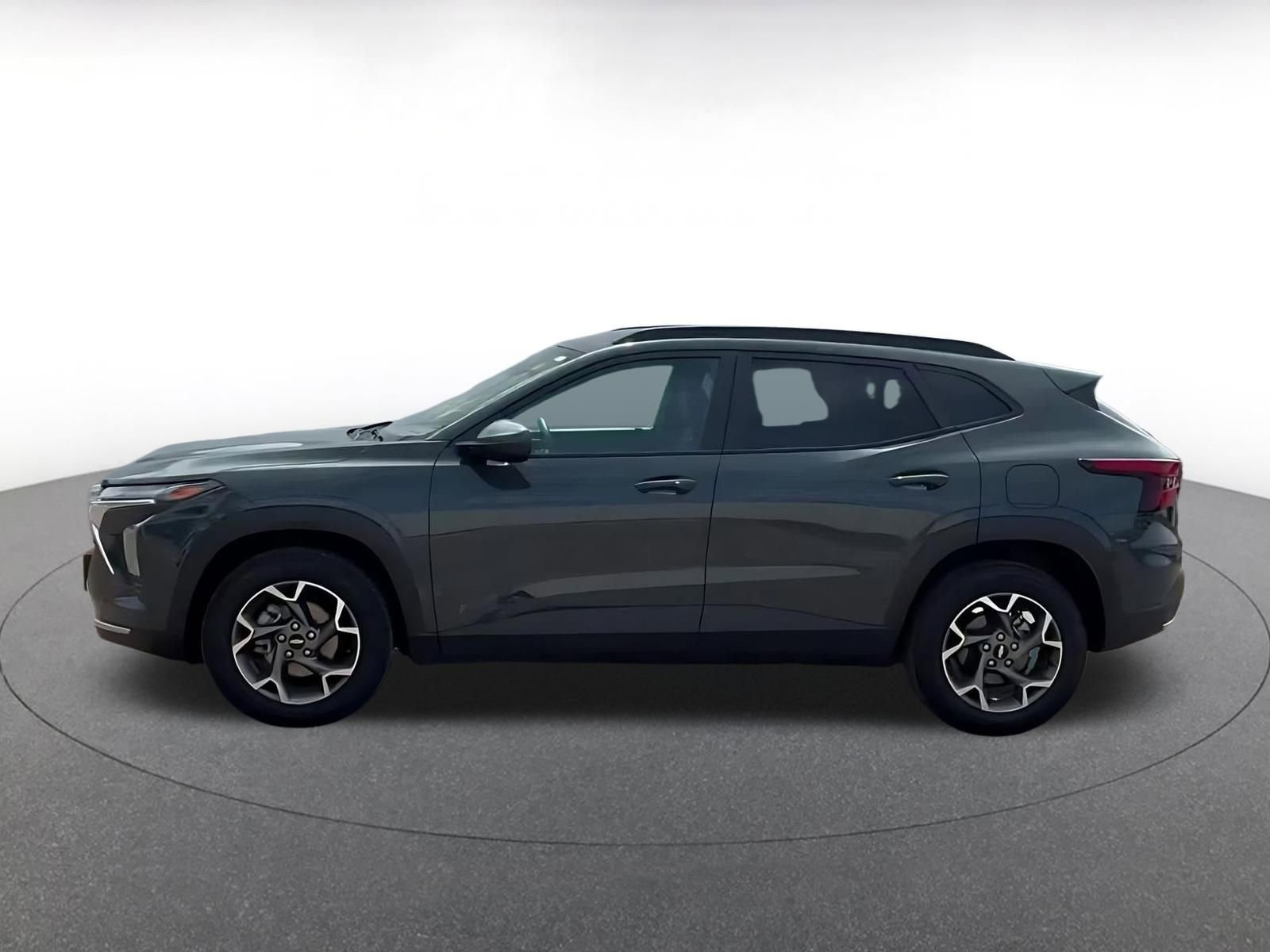 Thumbnail: 2025 Chevrolet Trax - 9