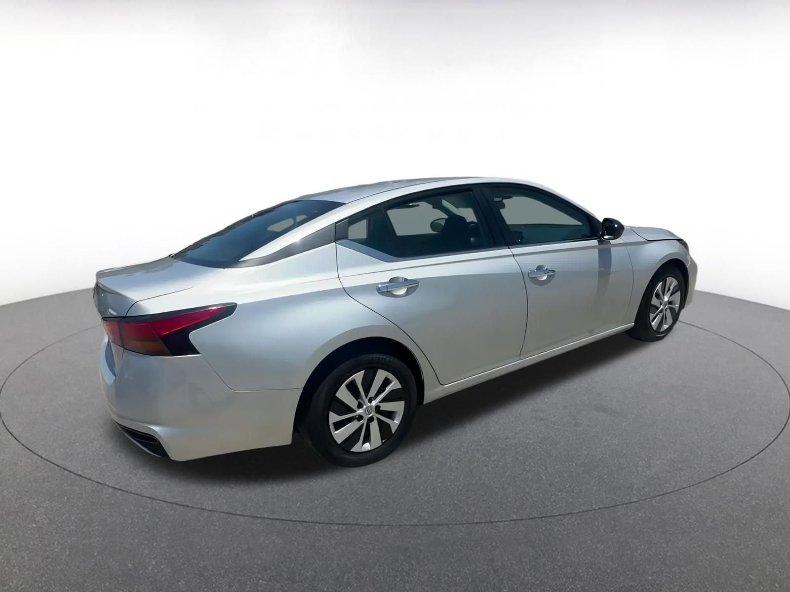 Thumbnail: 2024 Nissan Altima - 15
