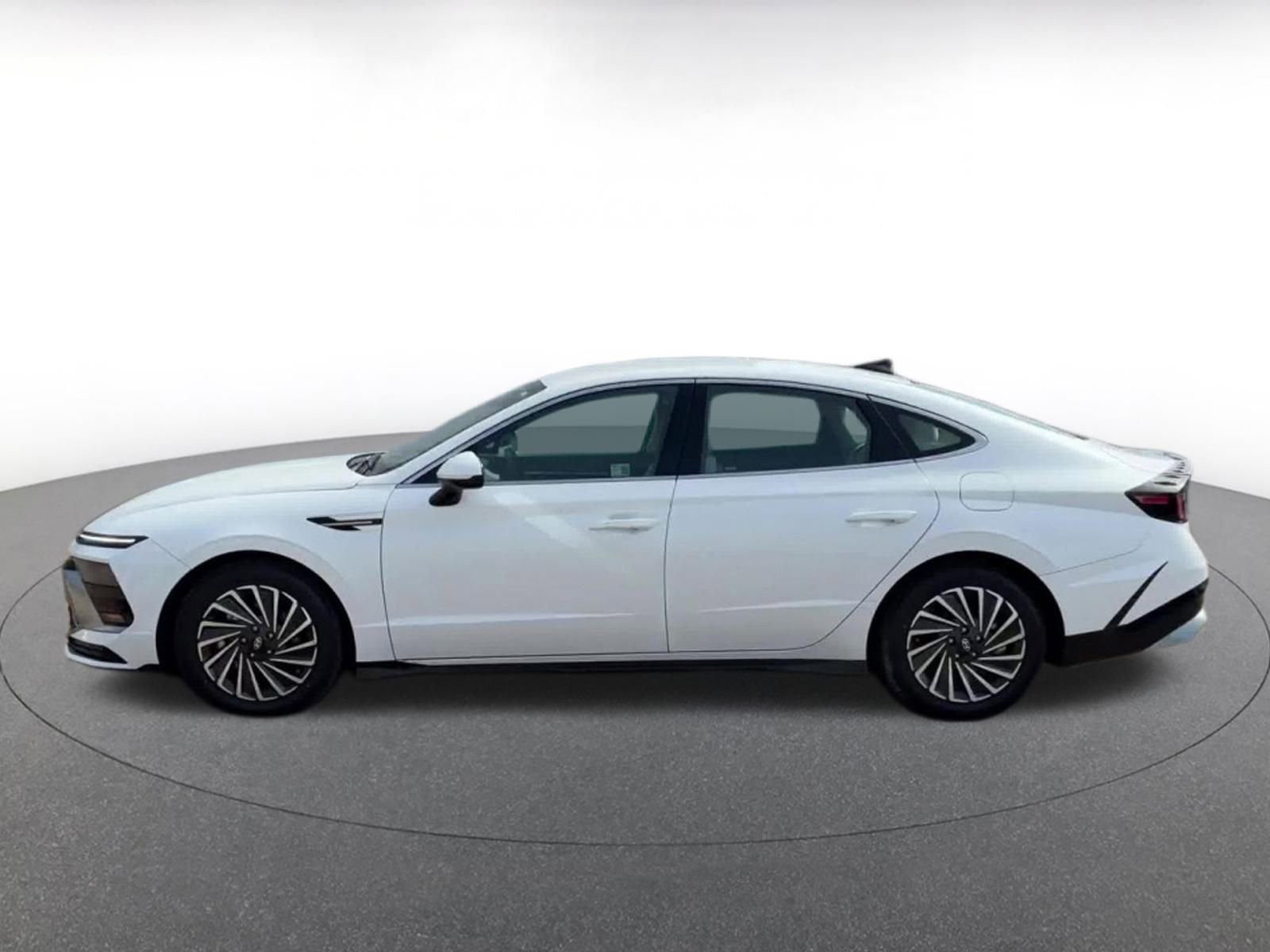 Thumbnail: 2025 Hyundai Sonata - 11