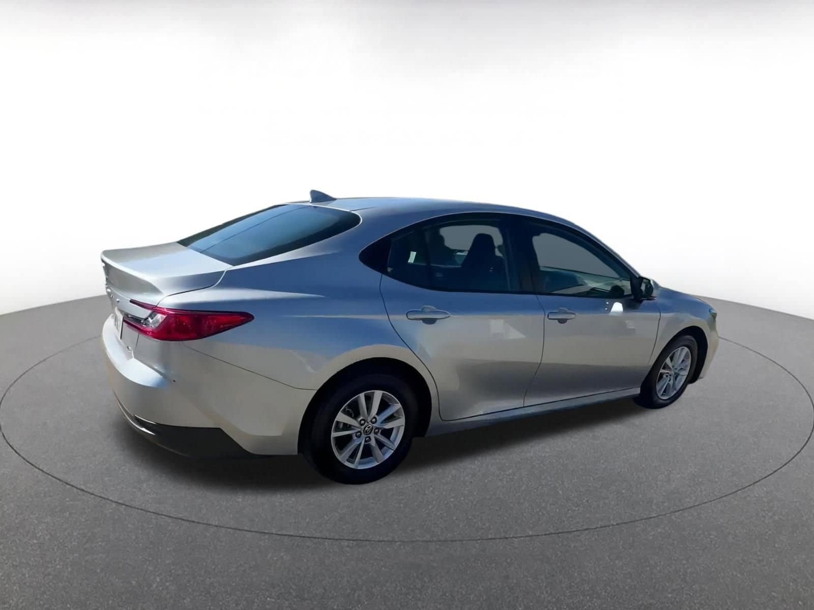 Thumbnail: 2025 Toyota Camry - 14