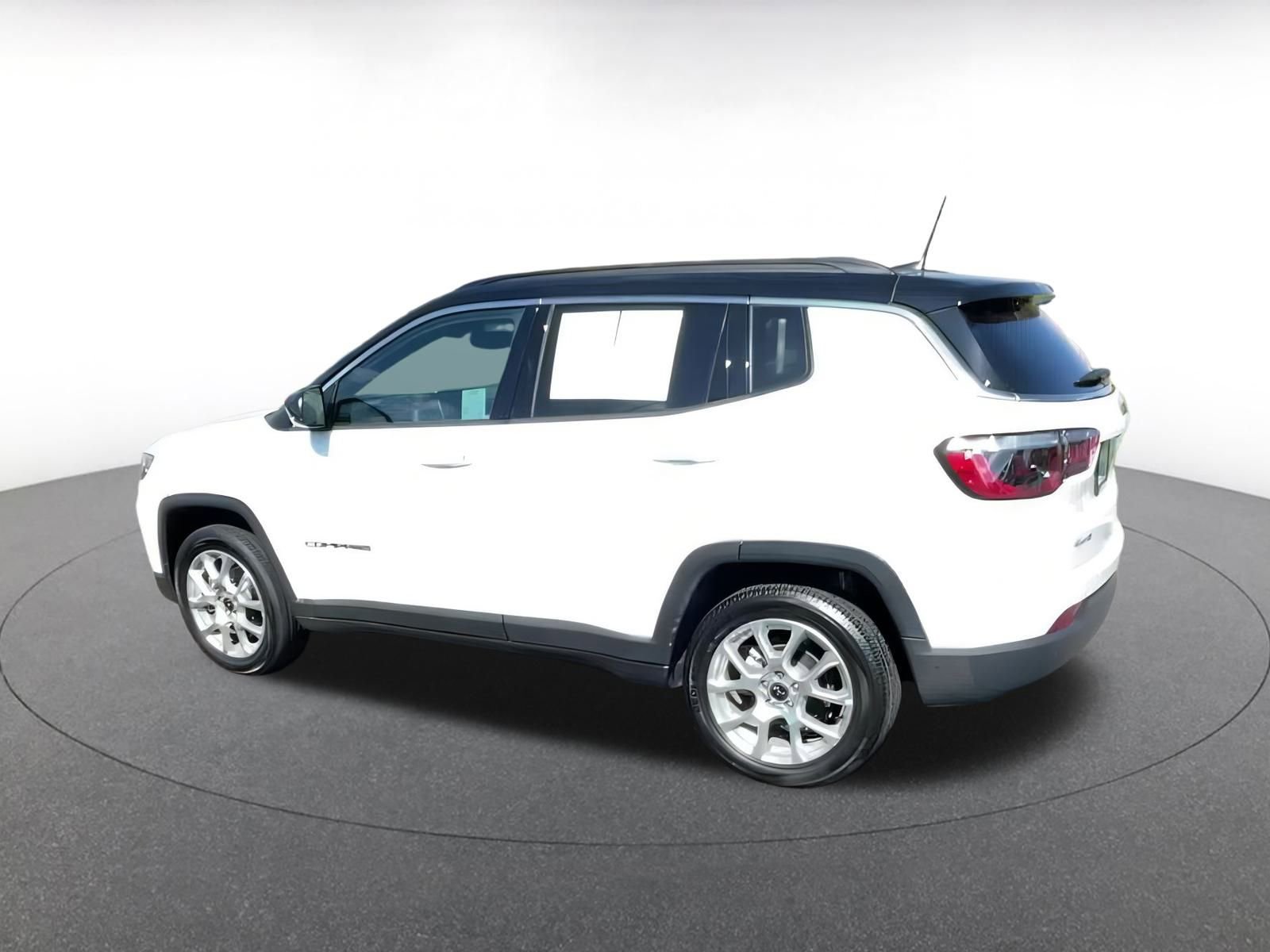 Thumbnail: 2025 Jeep Compass - 10