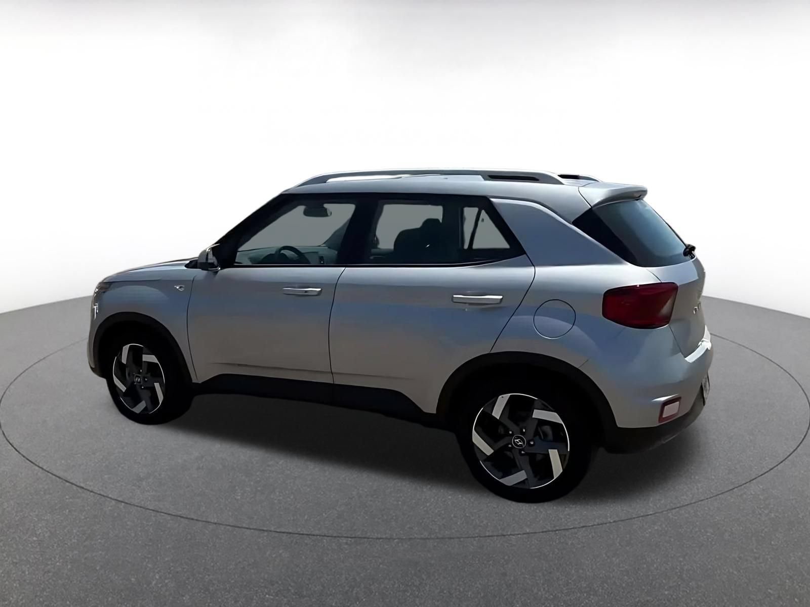 Thumbnail: 2025 Hyundai Venue - 9