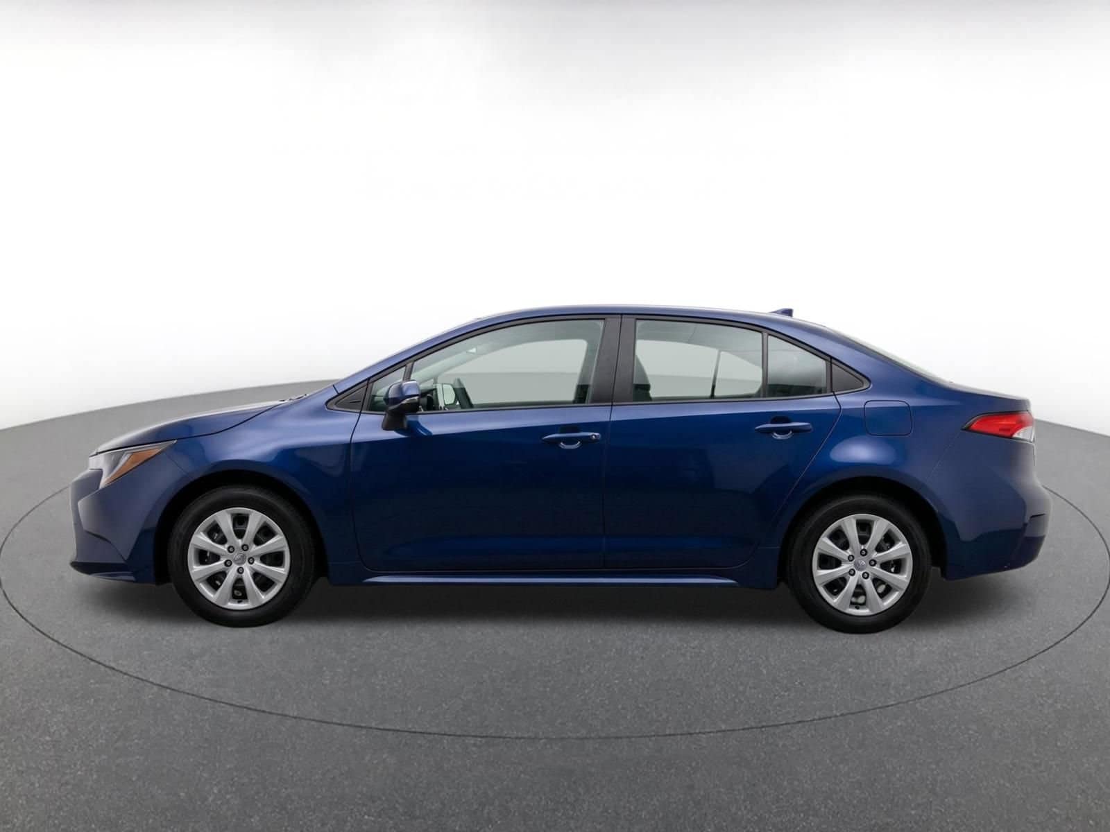 Thumbnail: 2025 Toyota Corolla - 4