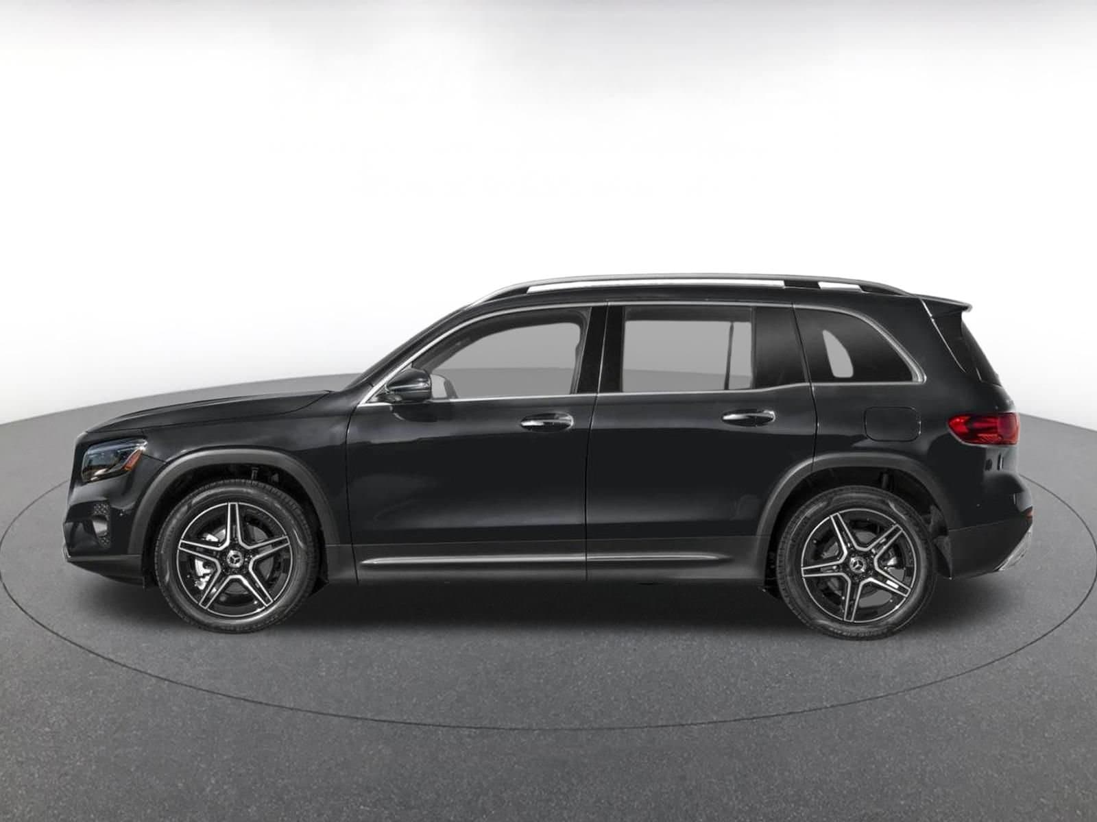 Thumbnail: 2024 Mercedes-Benz GLB - 3