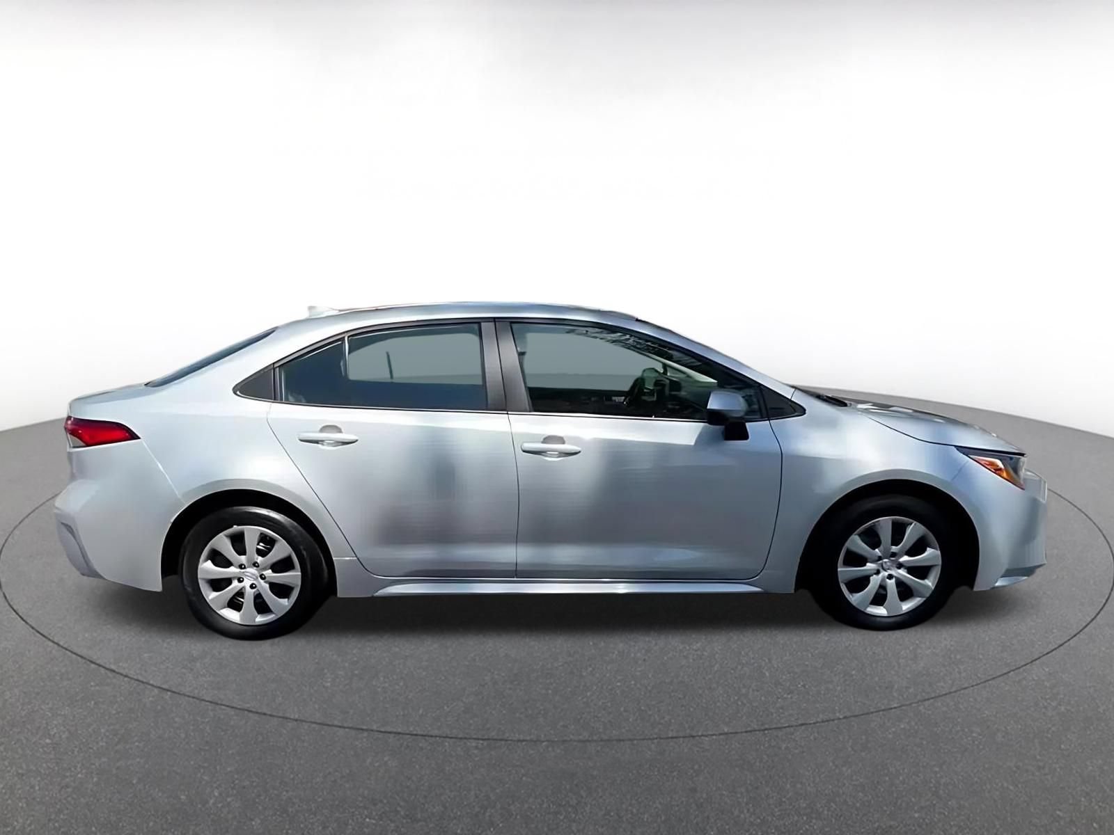 Thumbnail: 2025 Toyota Corolla - 16