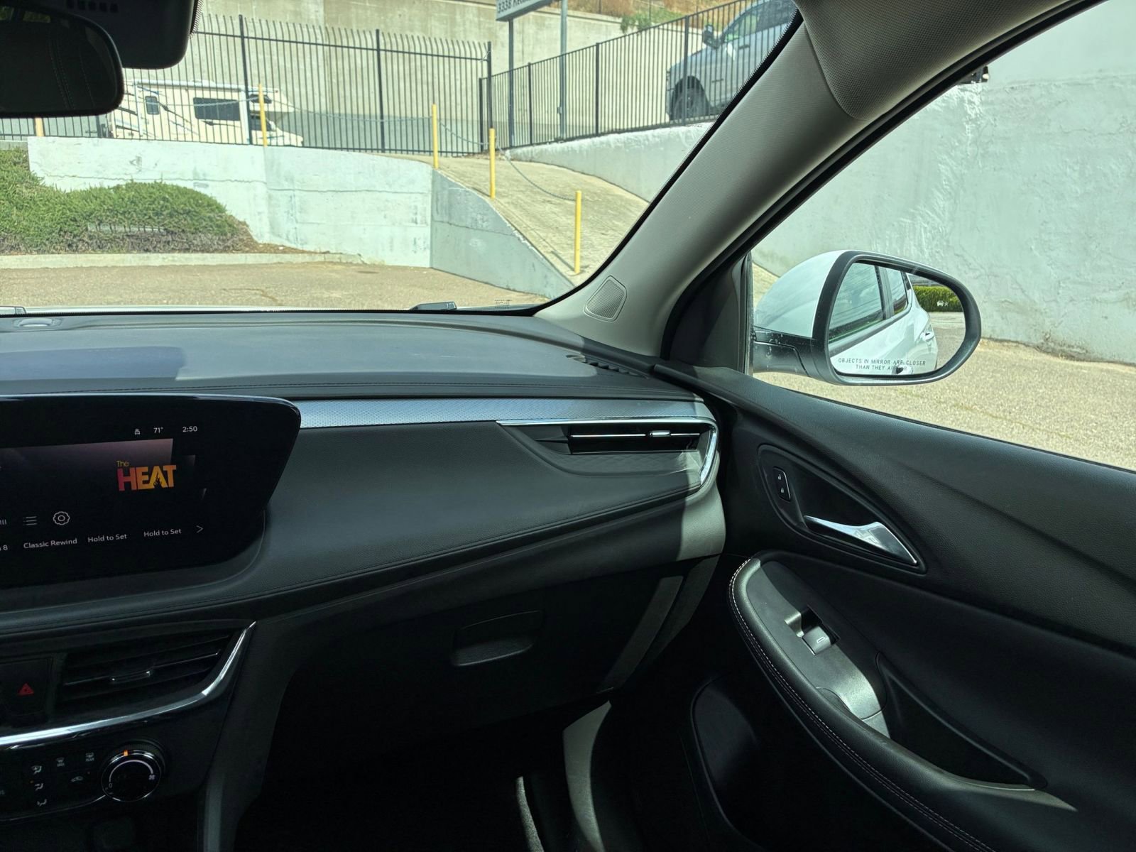 Thumbnail: 2025 Buick Encore GX - 34