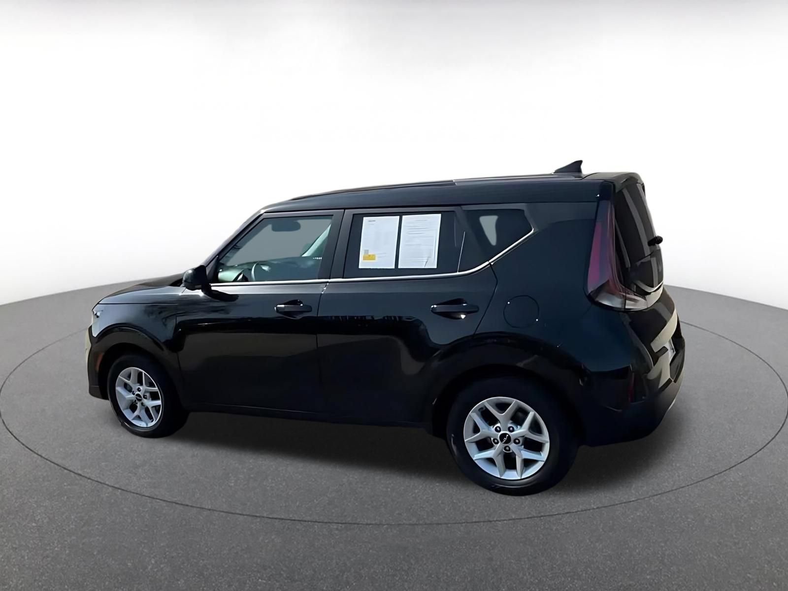 Thumbnail: 2025 Kia Soul - 9