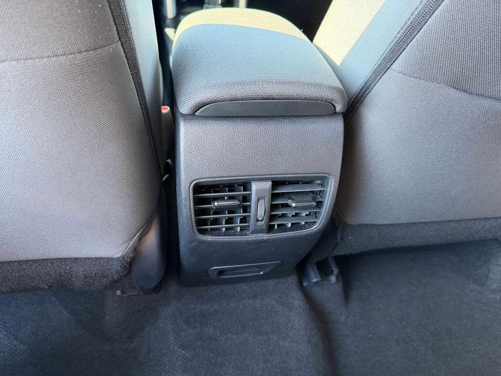 Thumbnail: 2025 Toyota Corolla Cross - 23