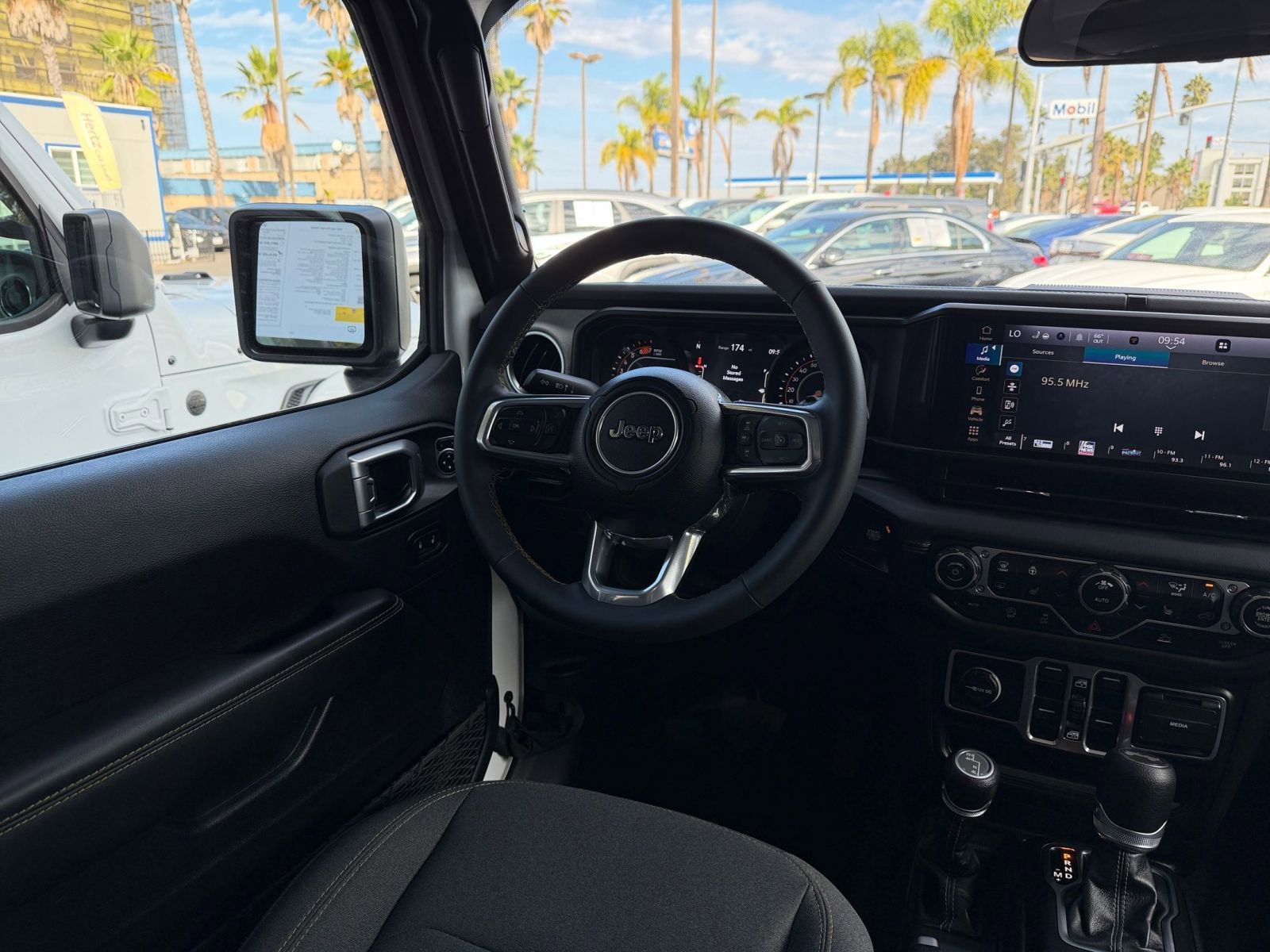 Thumbnail: 2025 Jeep Wrangler - 33