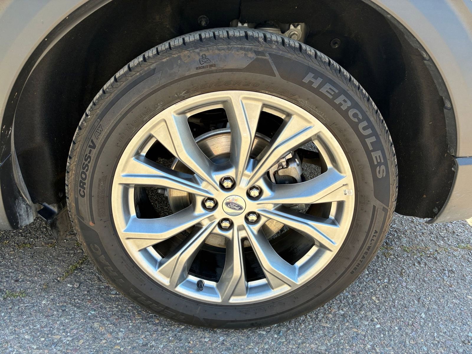 Thumbnail: 2023 Ford Explorer - 34