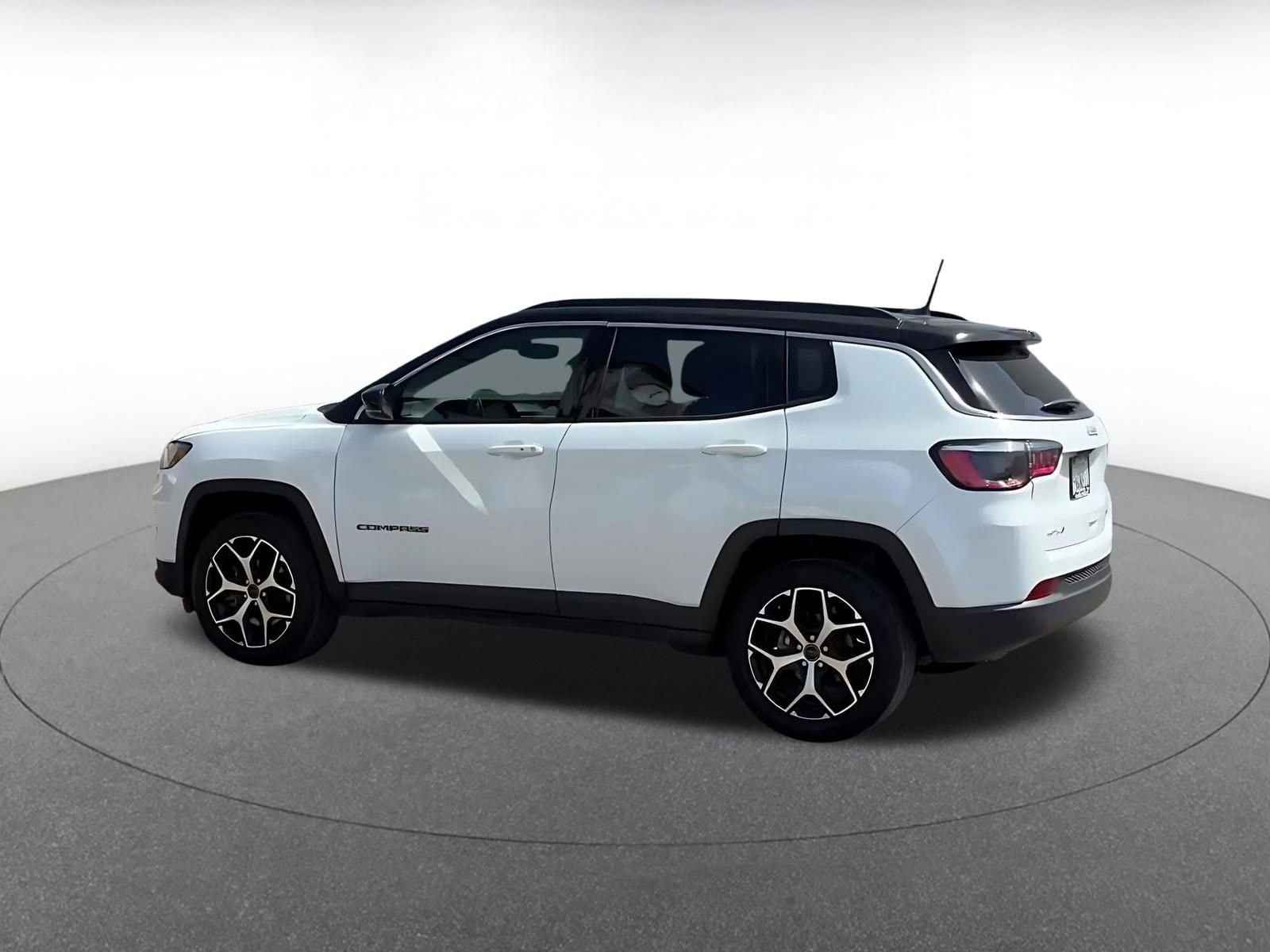 Thumbnail: 2025 Jeep Compass - 10