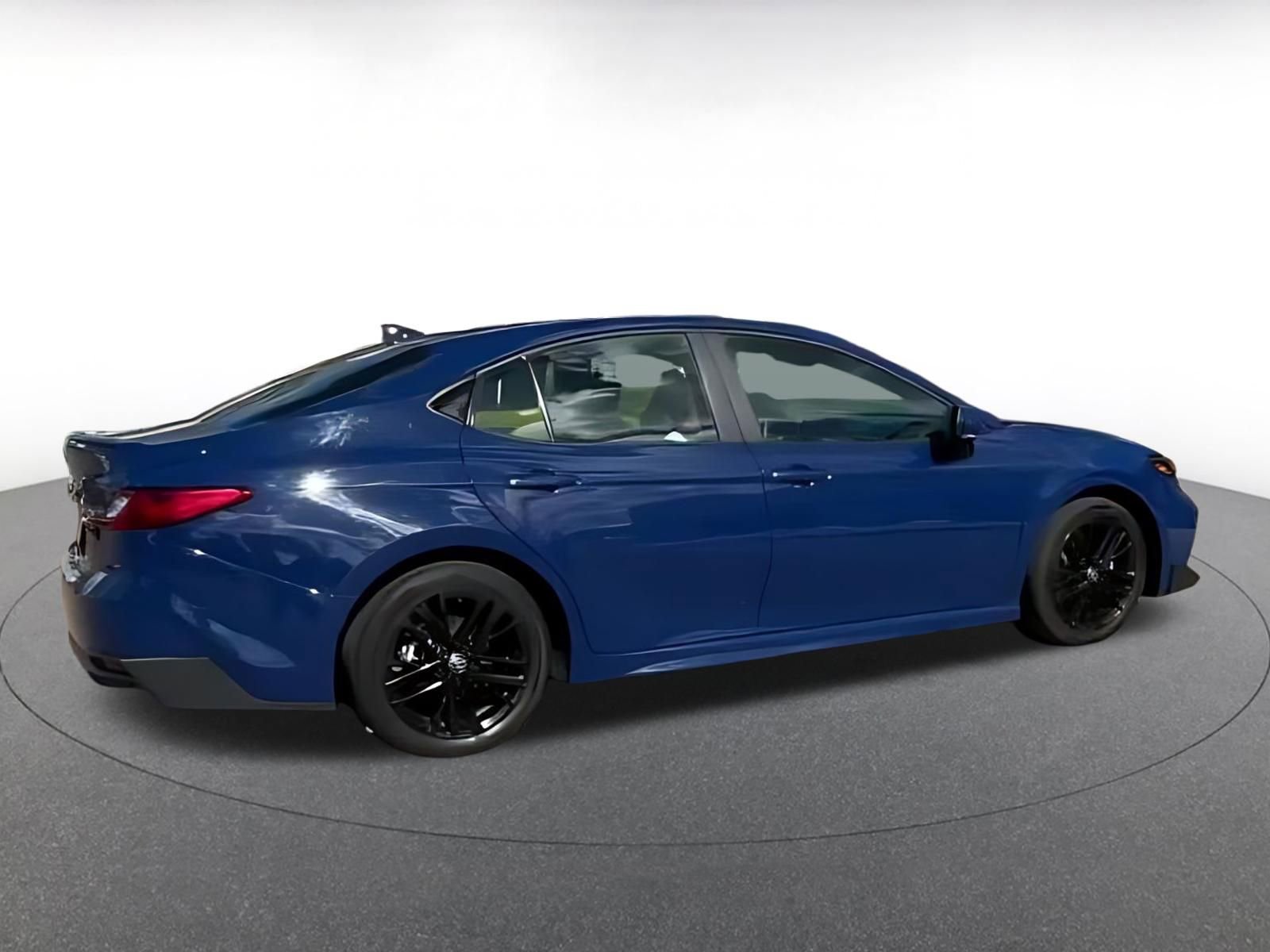 Thumbnail: 2025 Toyota Camry - 16