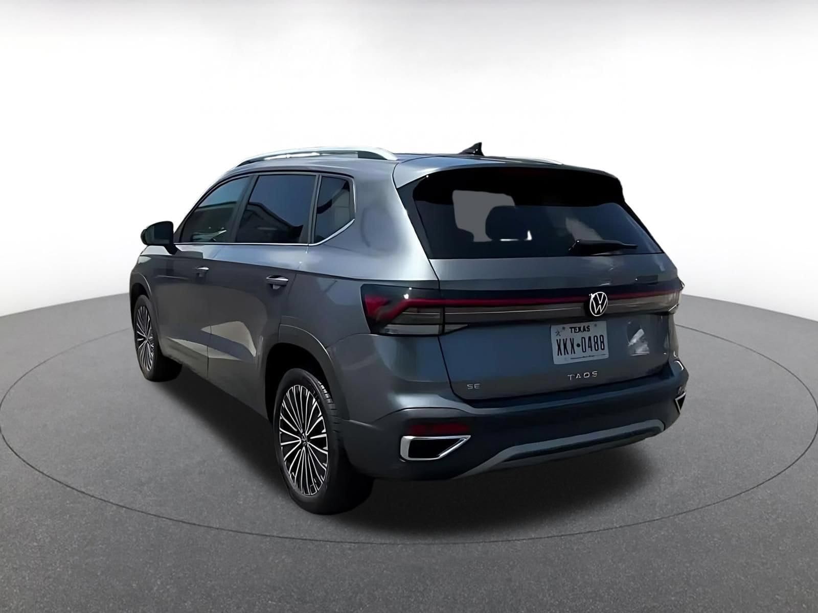 Thumbnail: 2026 Volkswagen Taos - 11