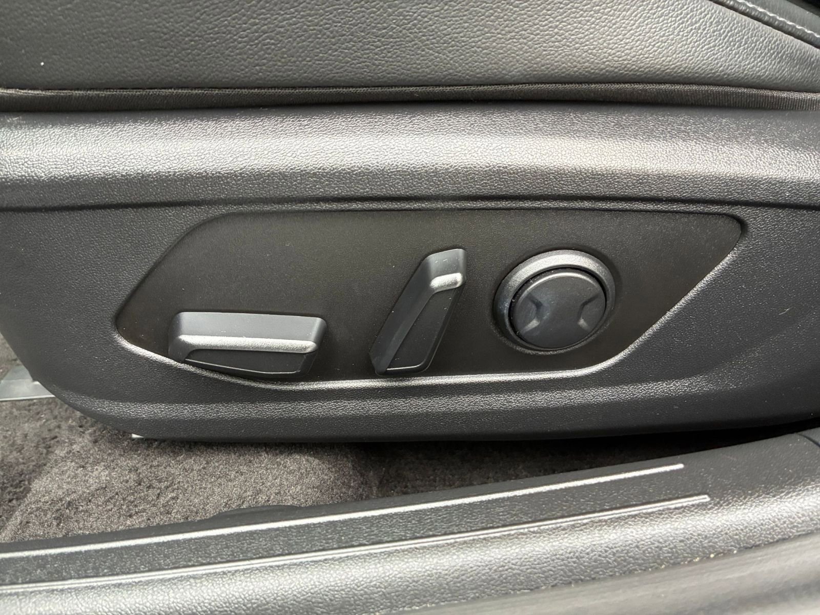 Thumbnail: 2025 Hyundai Elantra - 23