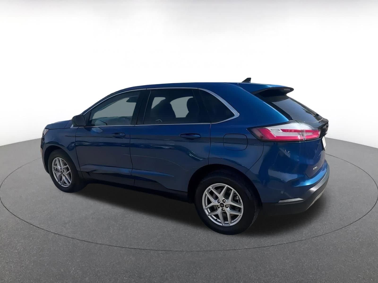 2023 Ford Edge SEL 10