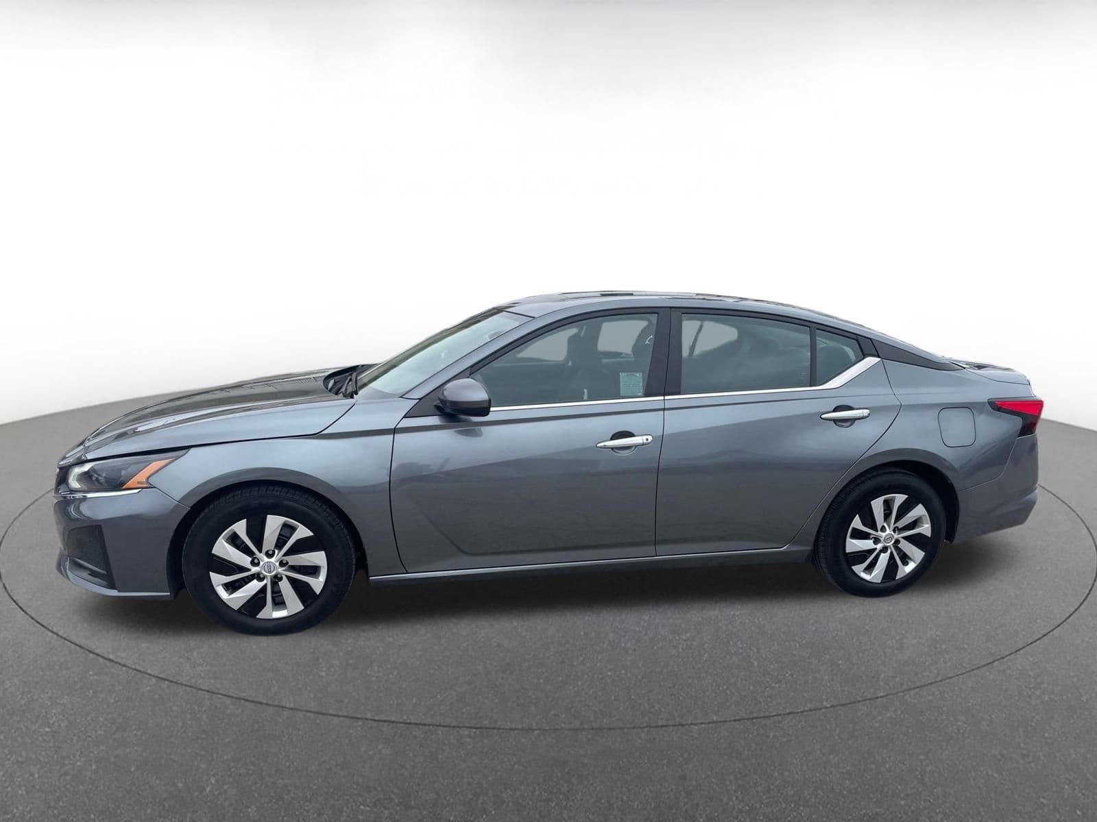 2023 Nissan Altima S 7