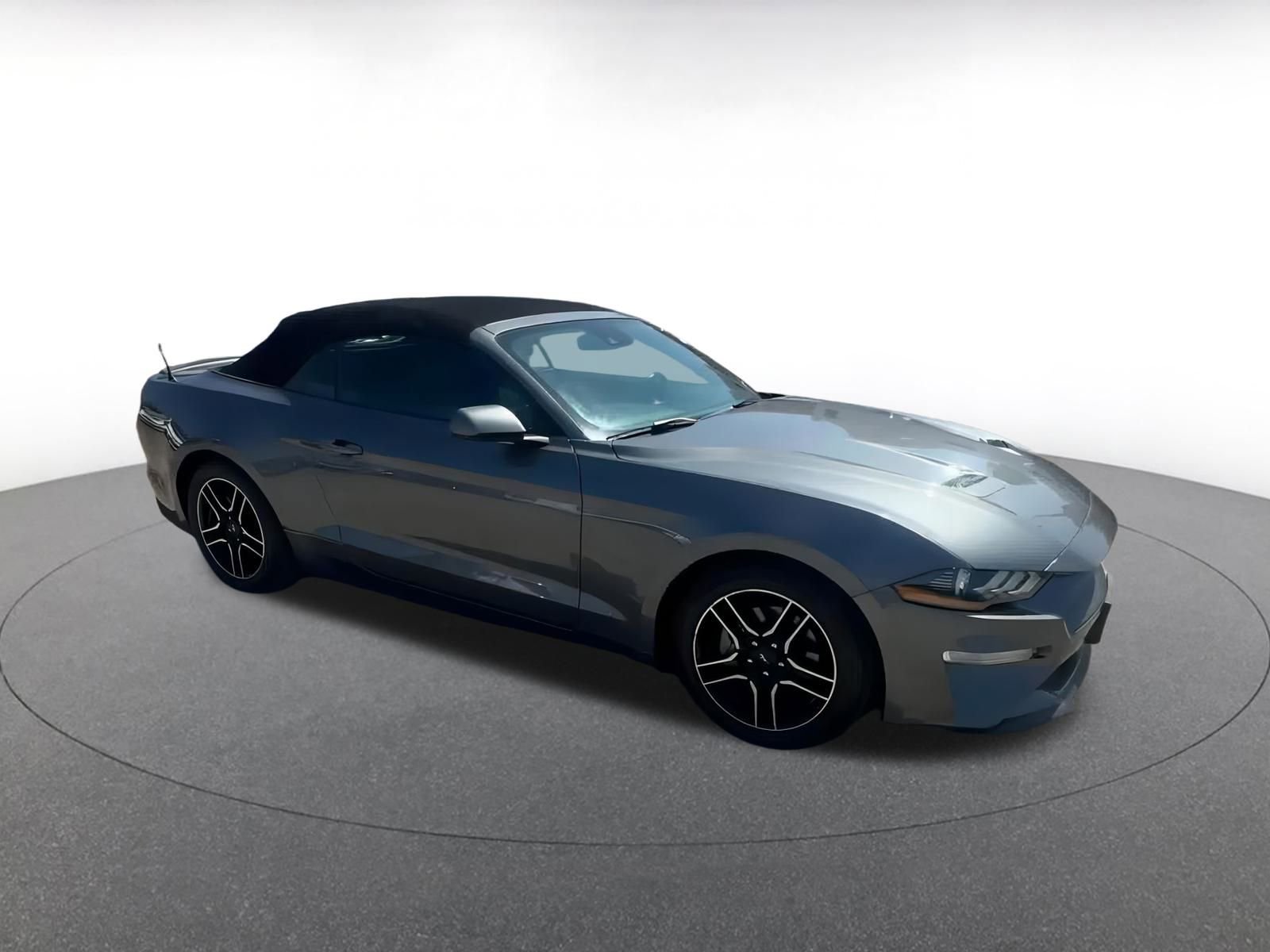 Thumbnail: 2022 Ford Mustang - 2