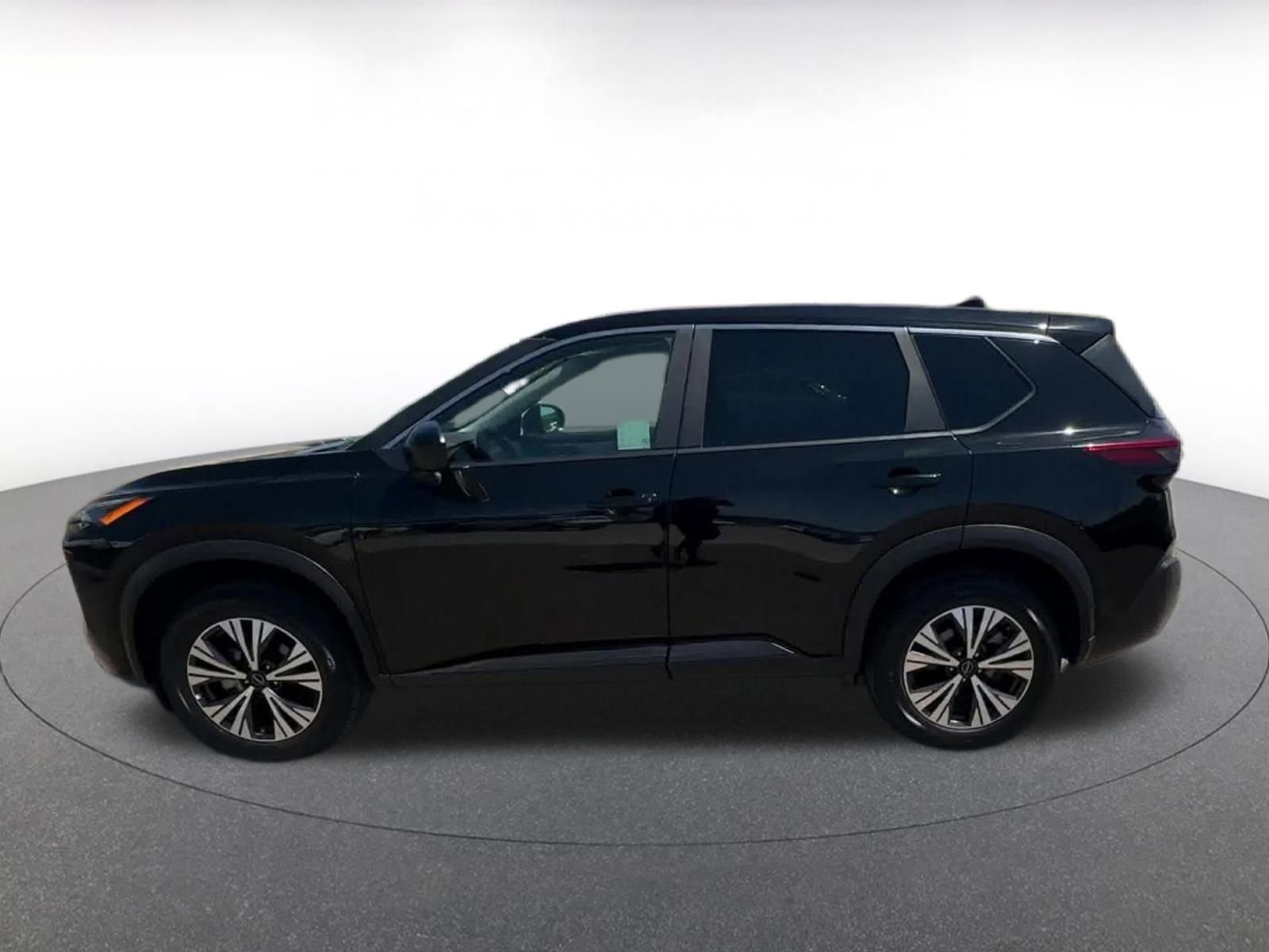 Thumbnail: 2023 Nissan Rogue - 10