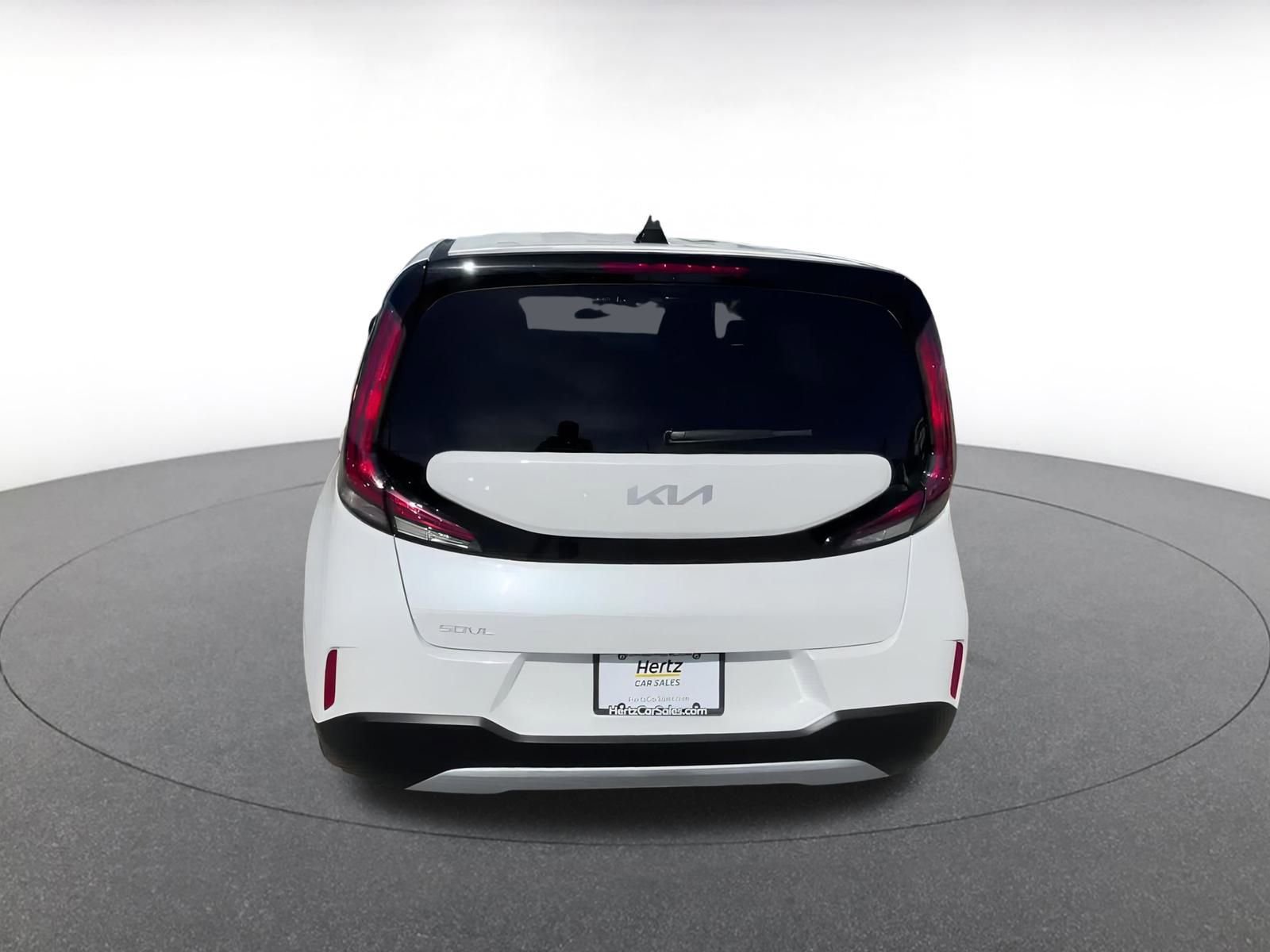 2024 Kia Soul LX 12