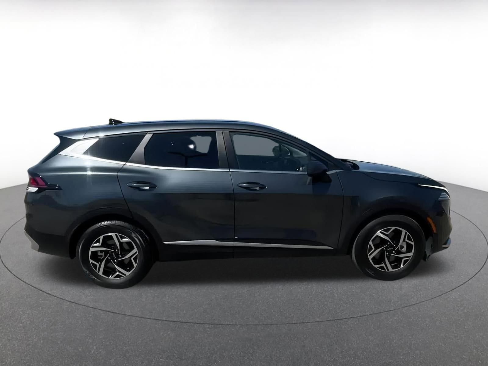 2024 Kia Sportage LX 16