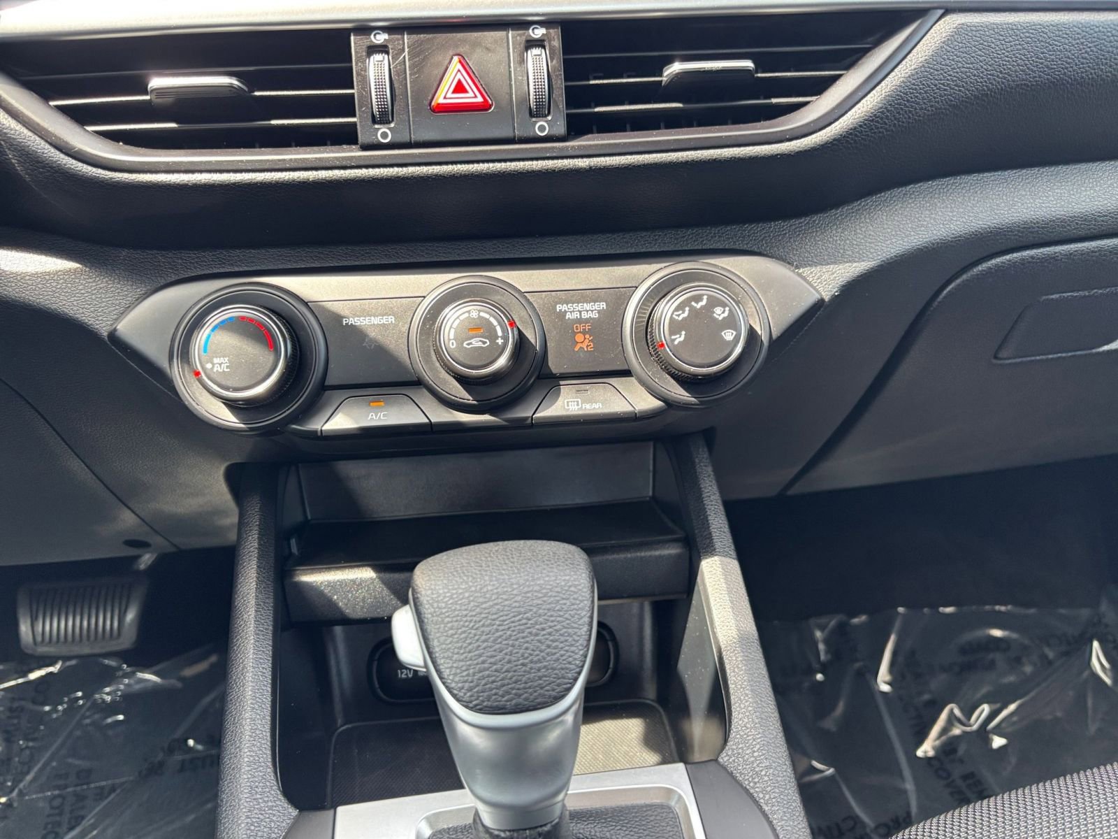 2024 Kia Forte LXS 18