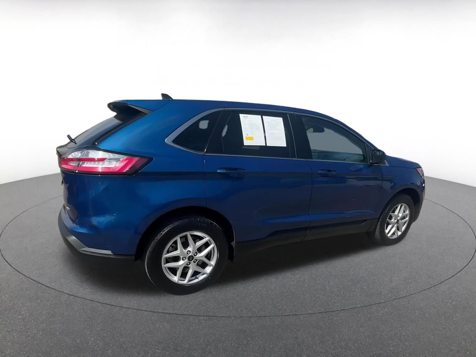 2023 Ford Edge SEL 15