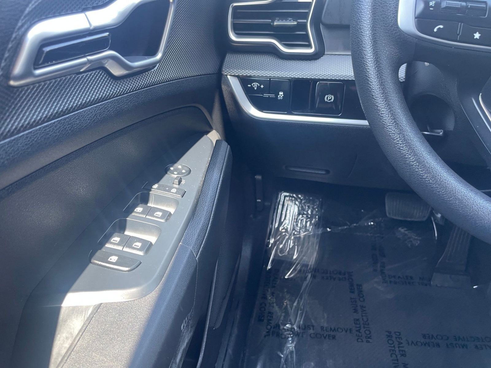 2024 Kia Sportage LX 20