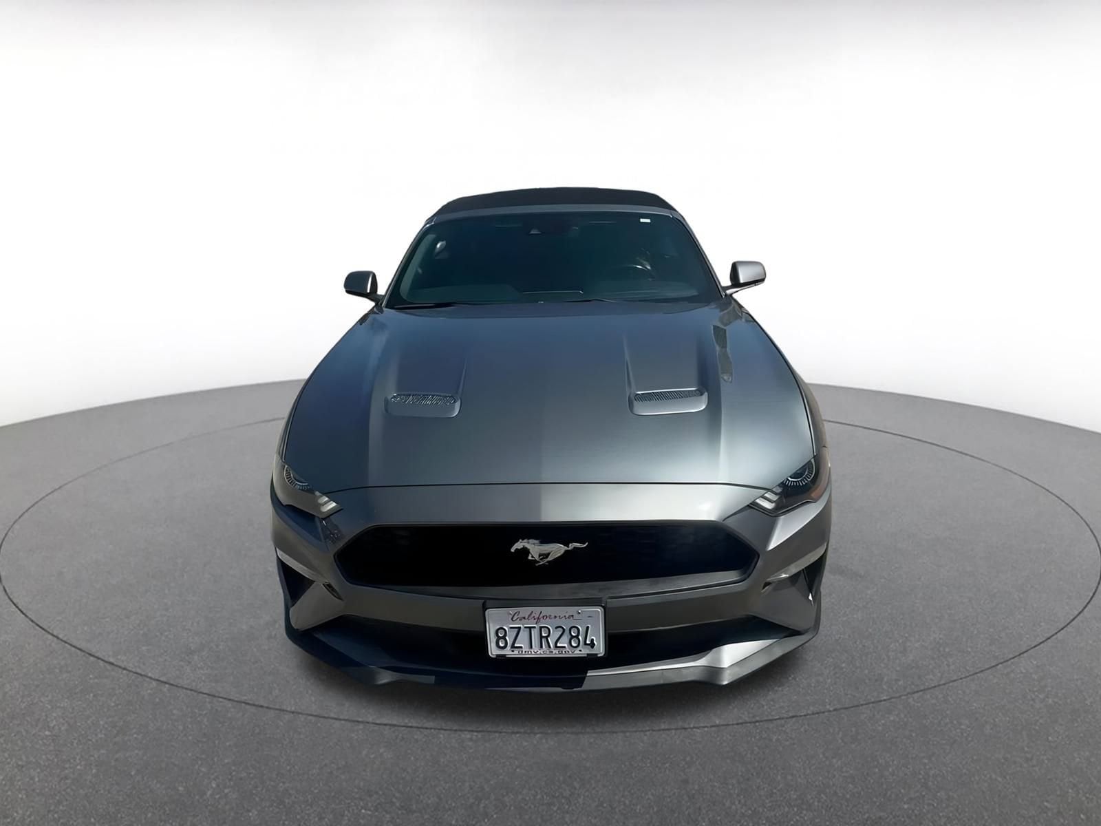 Thumbnail: 2022 Ford Mustang - 5