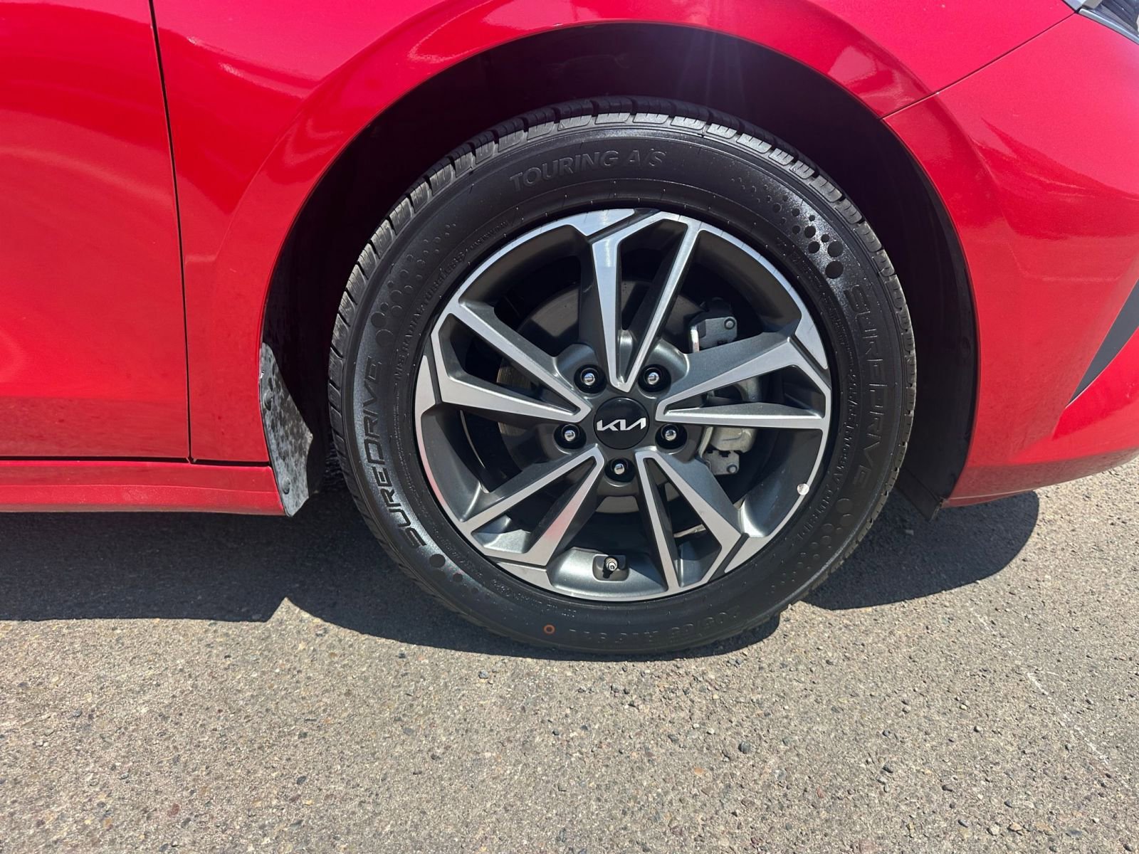 Thumbnail: 2024 Kia Forte - 28
