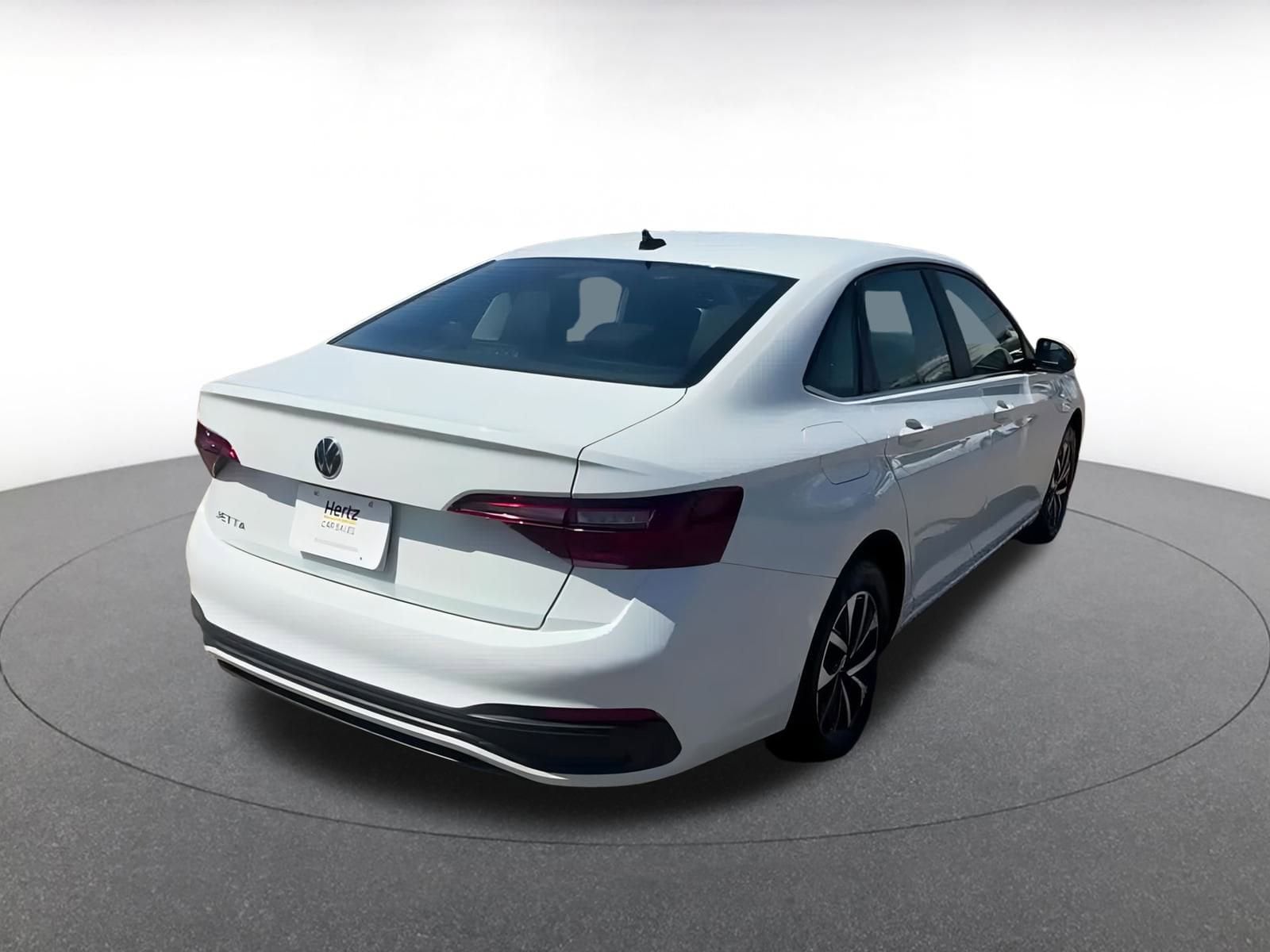 Thumbnail: 2024 Volkswagen Jetta - 13