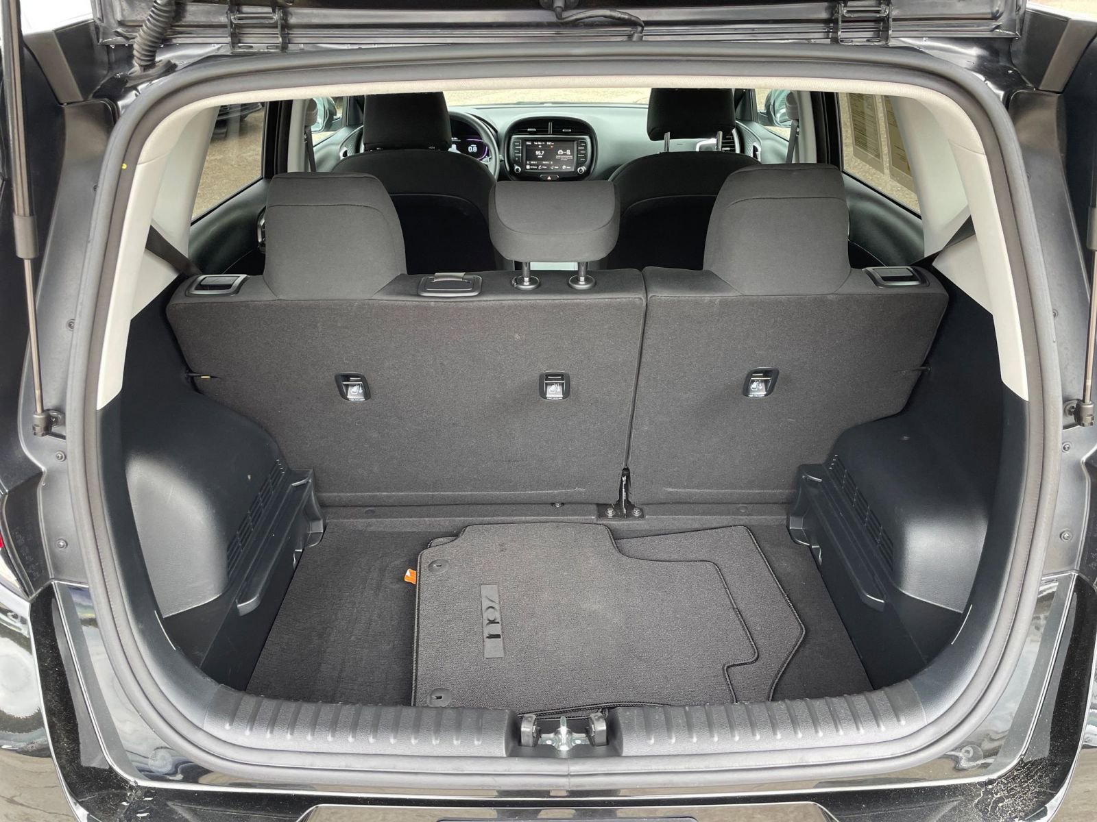 2024 Kia Soul LX 29