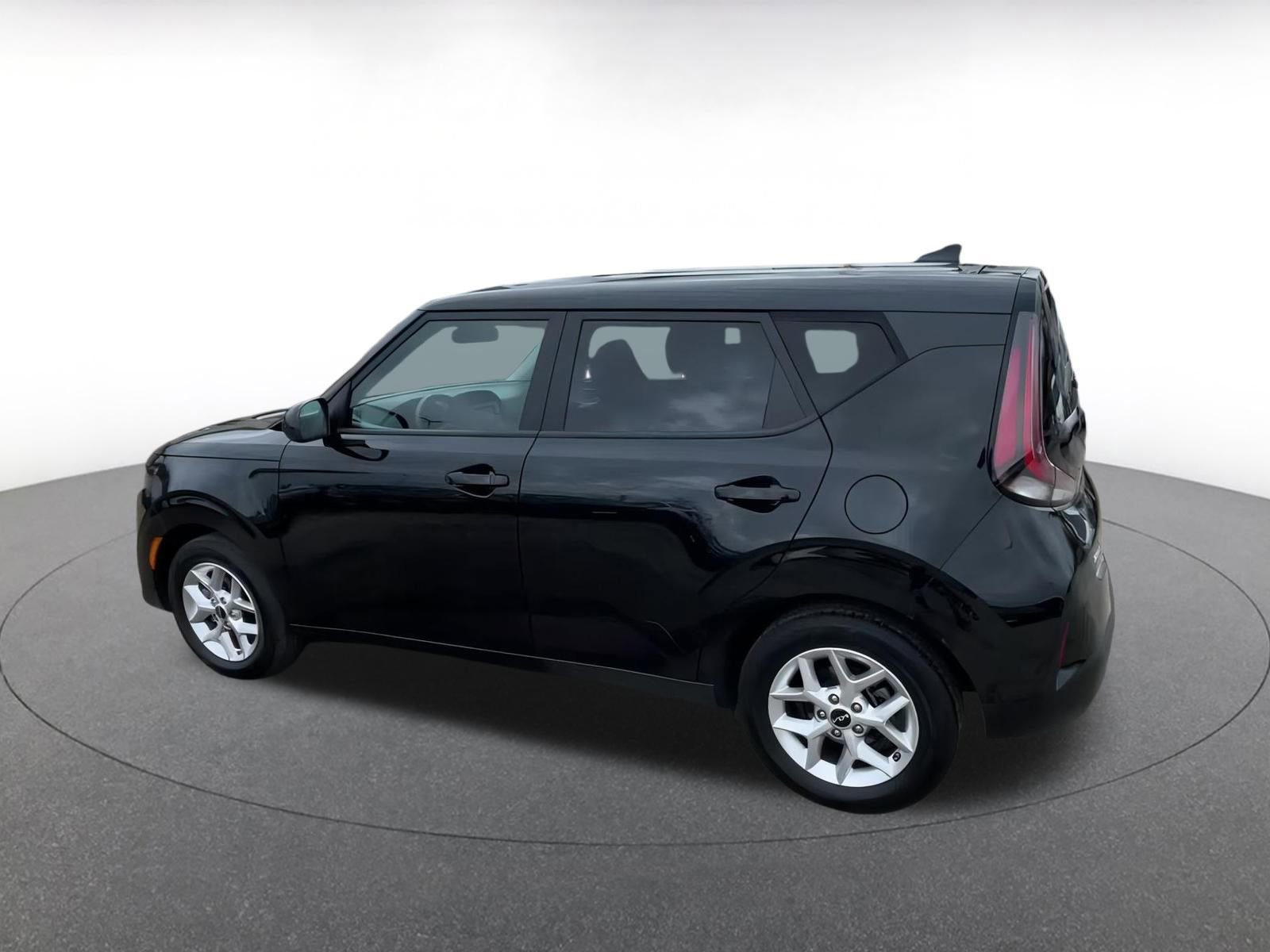 2024 Kia Soul LX 10