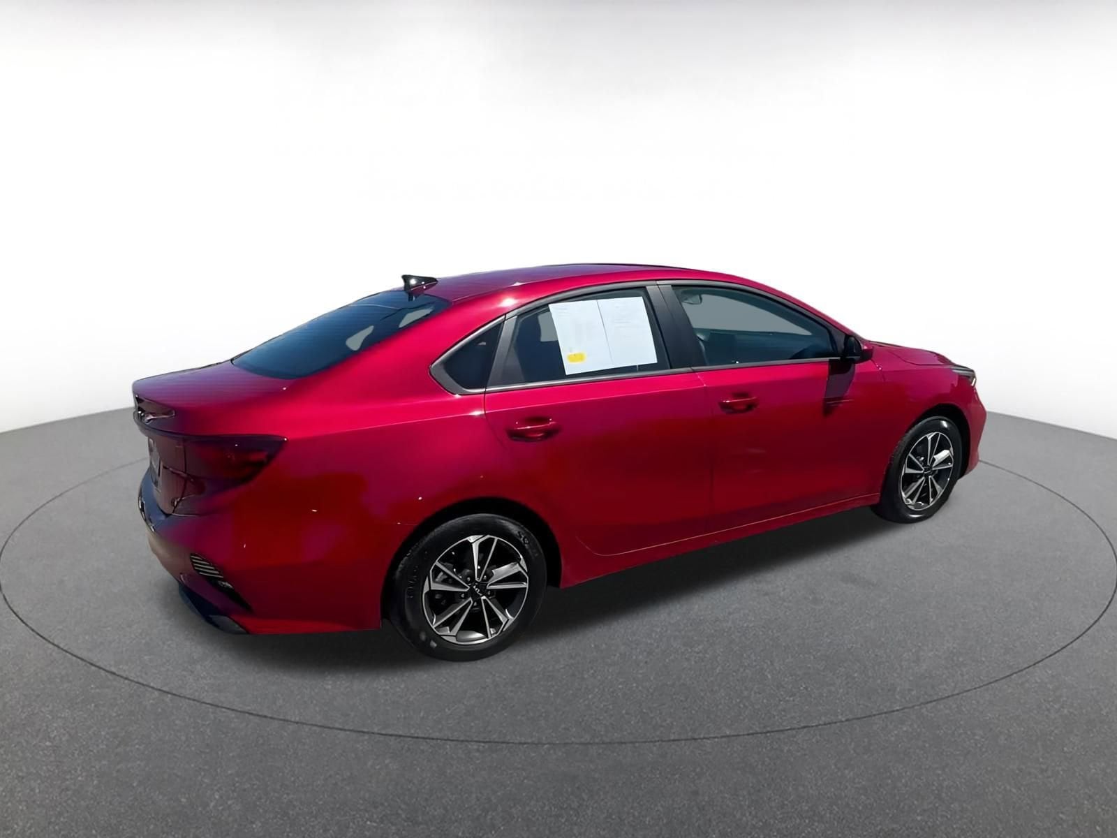 Thumbnail: 2024 Kia Forte - 15