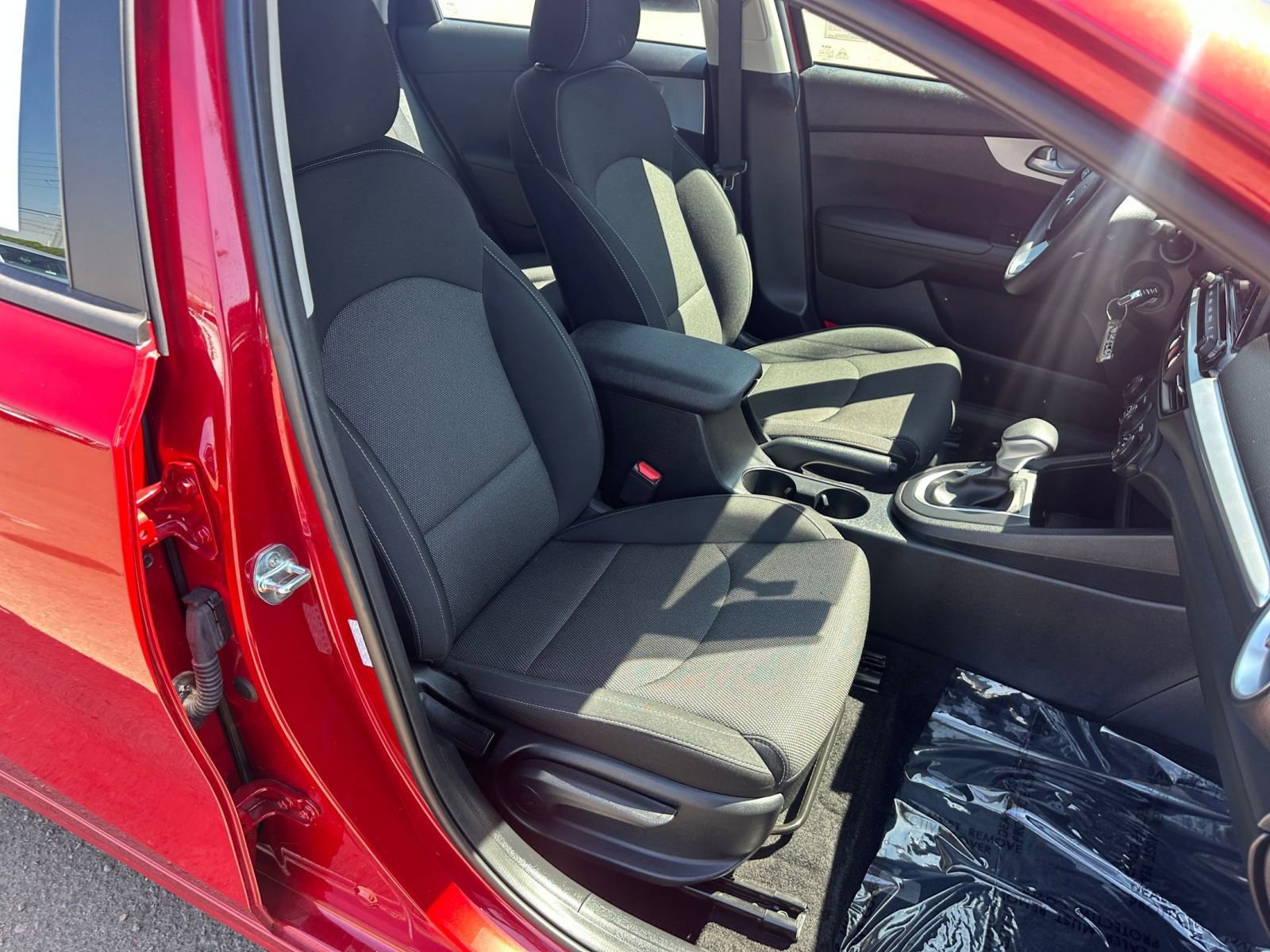 Thumbnail: 2024 Kia Forte - 34