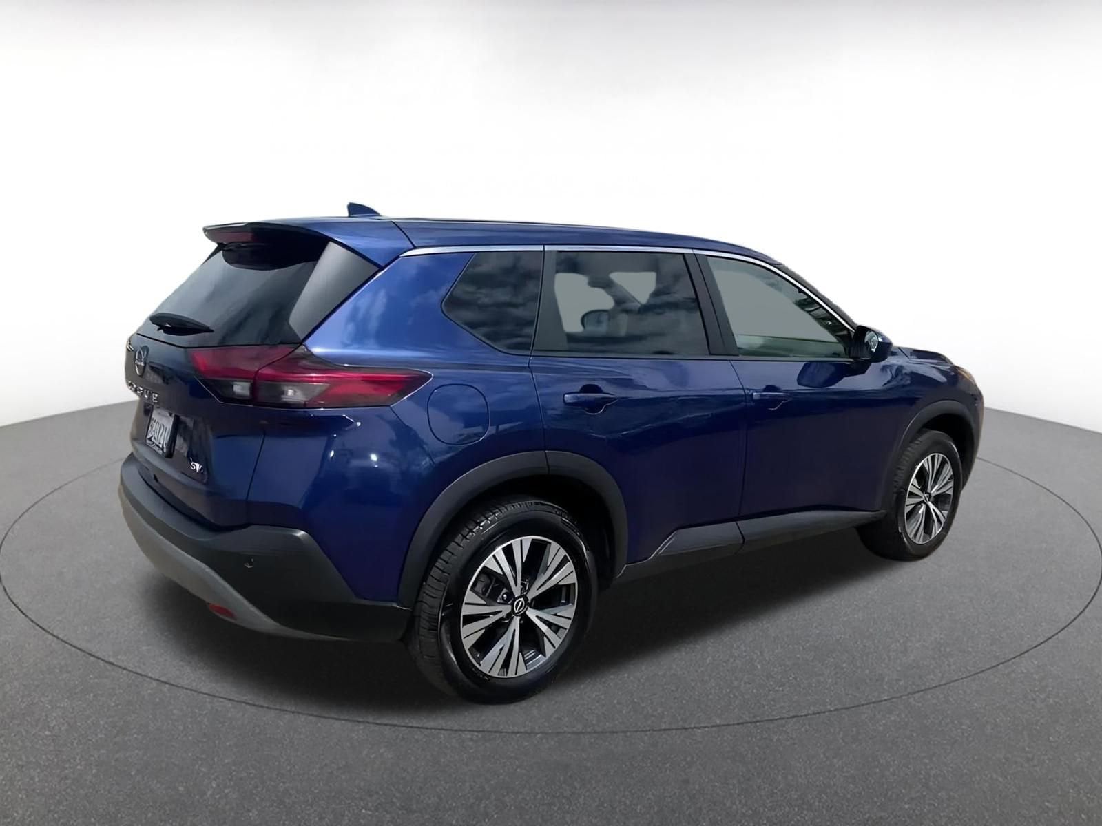 Thumbnail: 2023 Nissan Rogue - 15