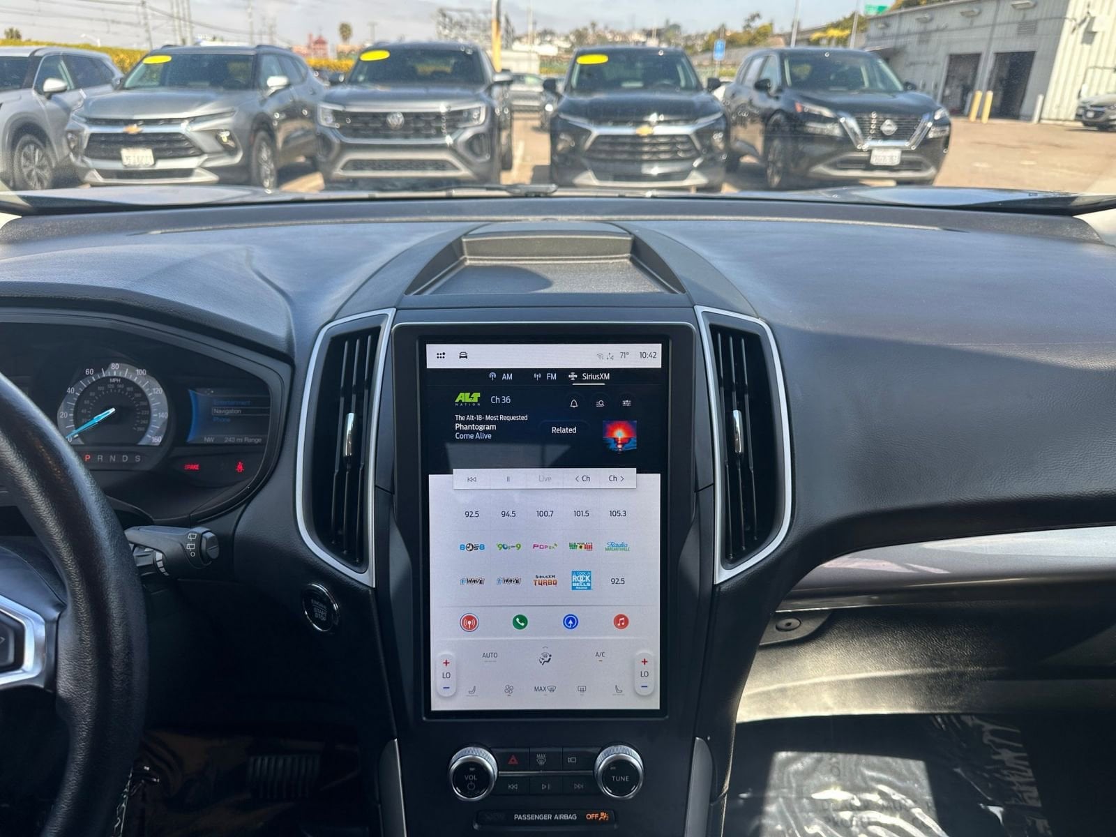 2023 Ford Edge SEL 18