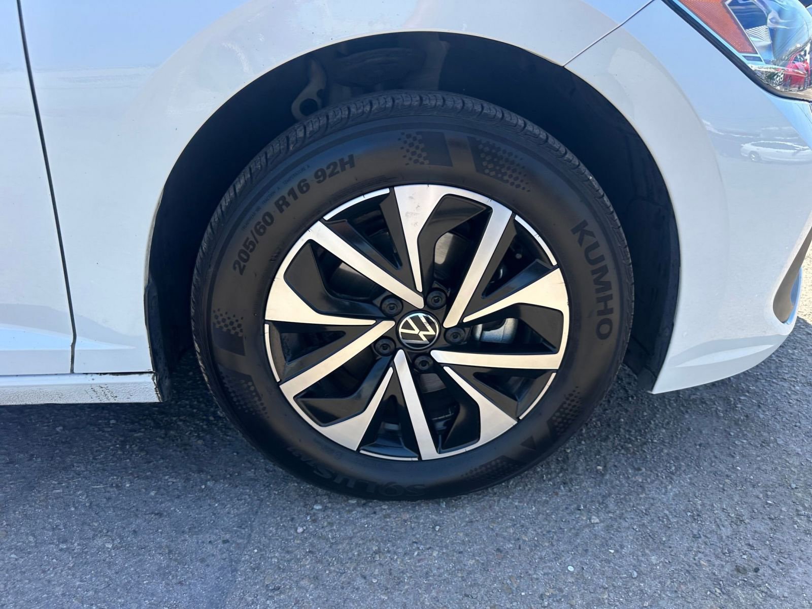 Thumbnail: 2024 Volkswagen Jetta - 28