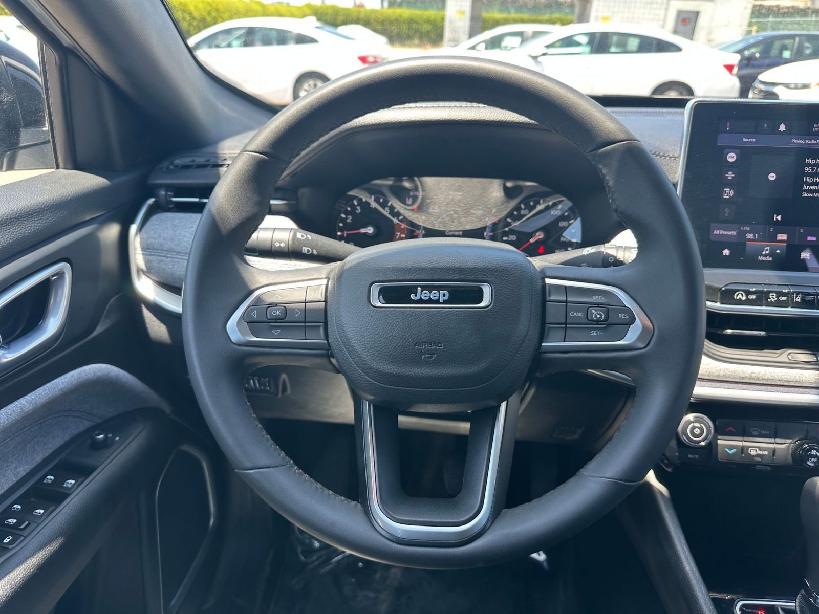 Thumbnail: 2023 Jeep Compass - 27