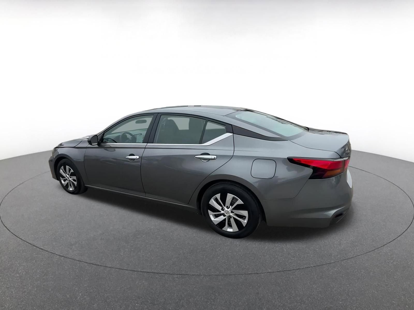 Thumbnail: 2024 Nissan Altima - 10