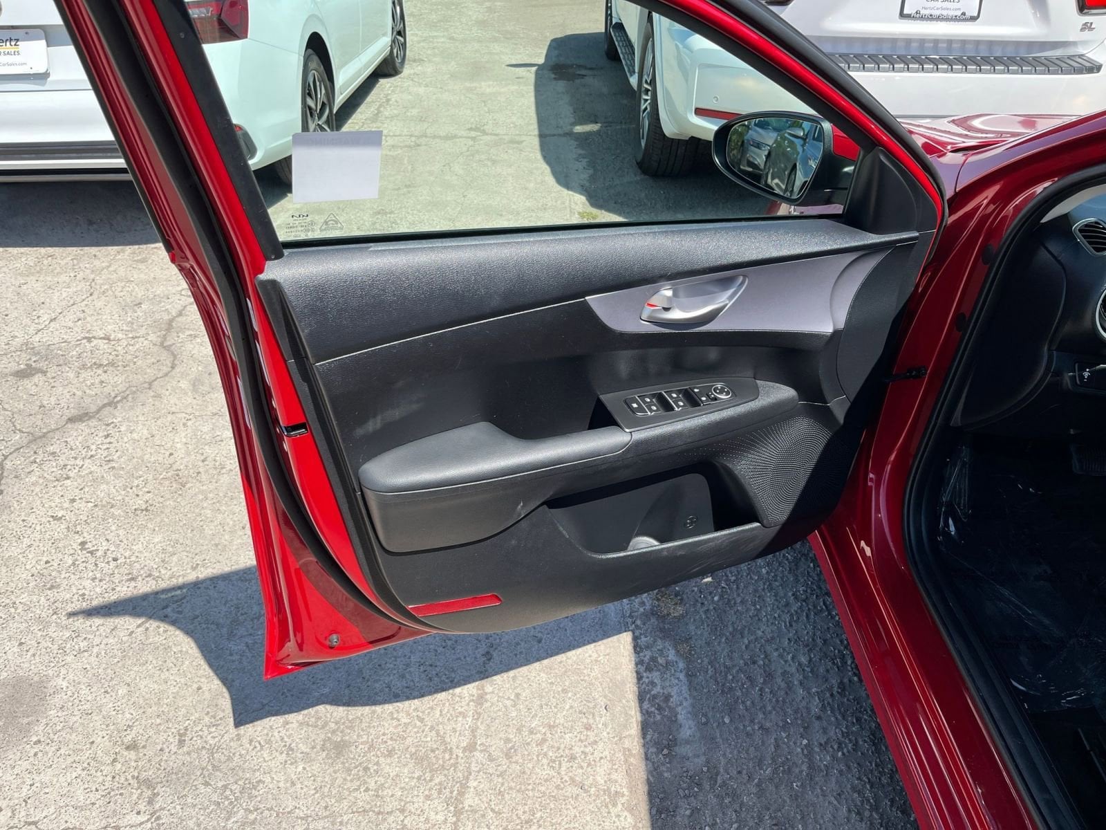 Thumbnail: 2024 Kia Forte - 20