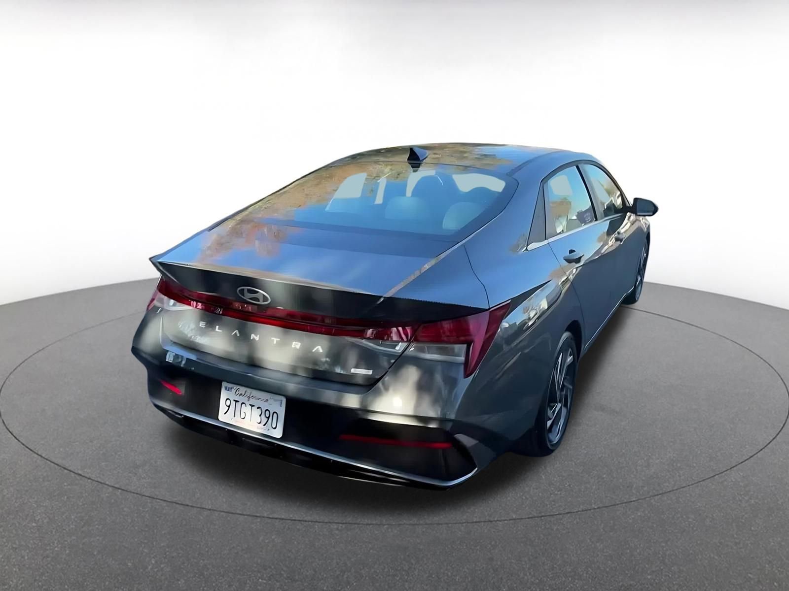 Thumbnail: 2025 Hyundai Elantra - 12